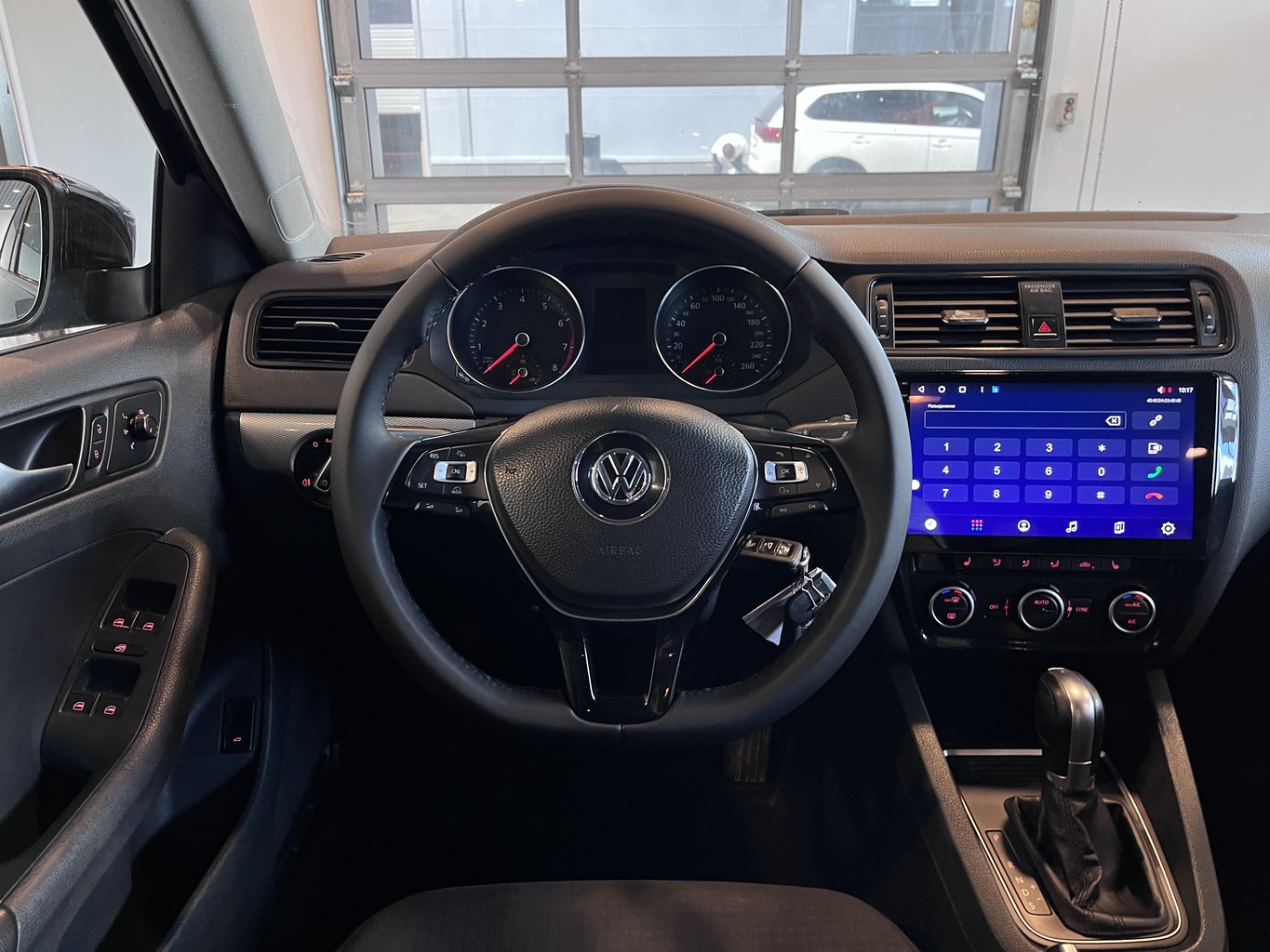 VOLKSWAGEN JETTA