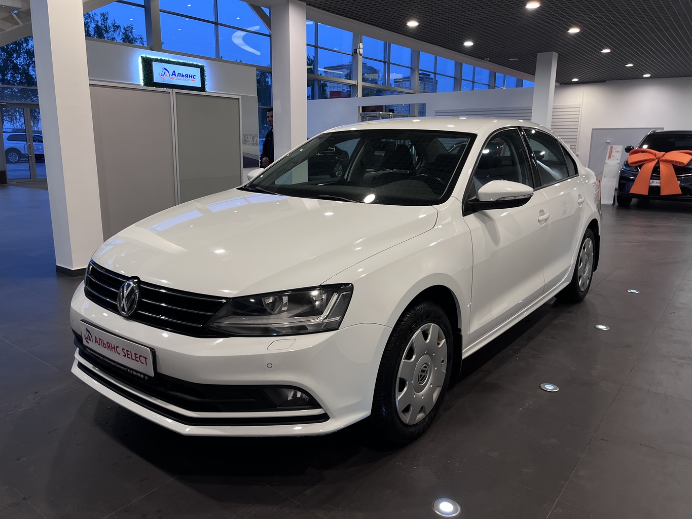 VOLKSWAGEN JETTA