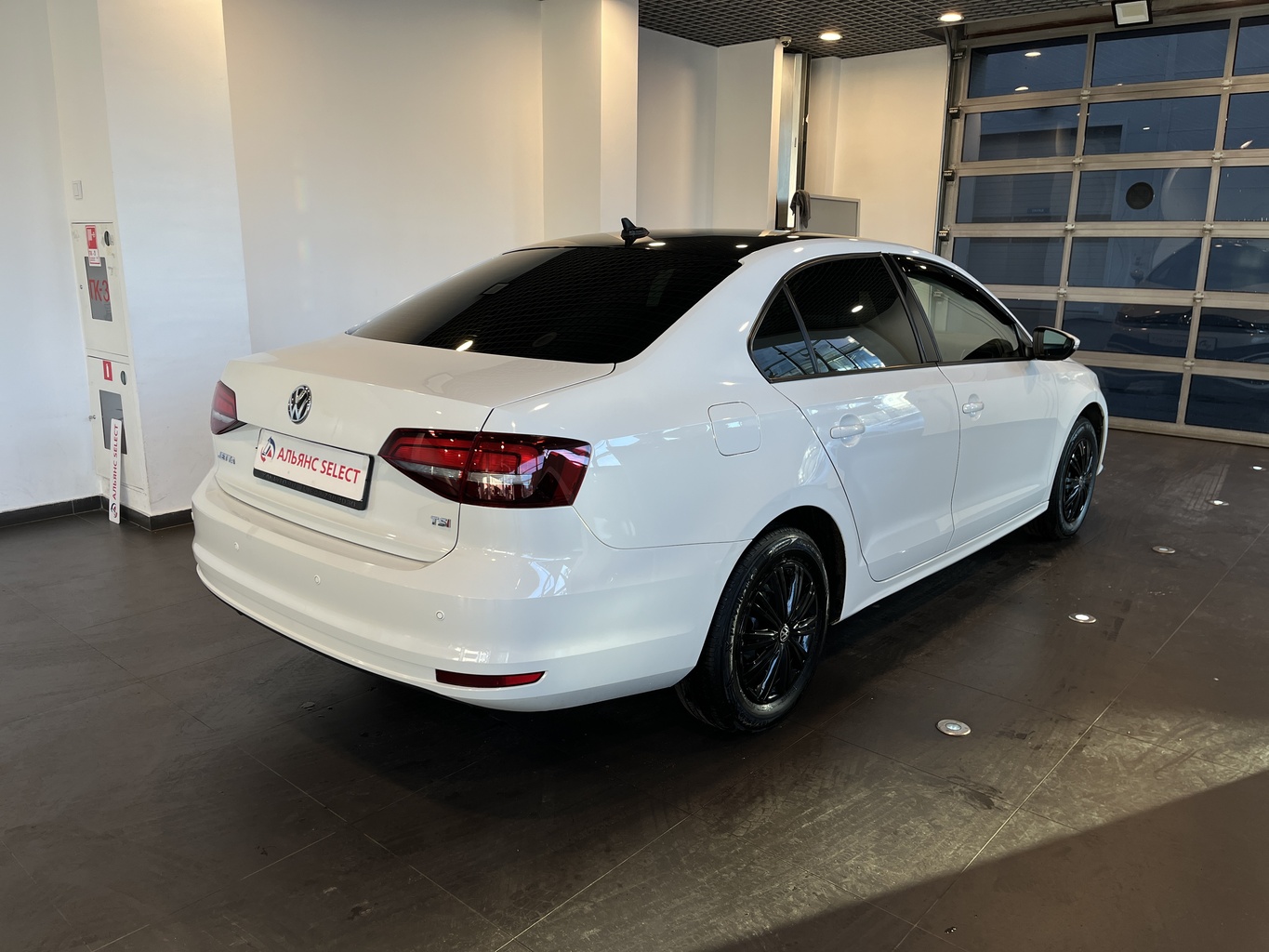 VOLKSWAGEN JETTA