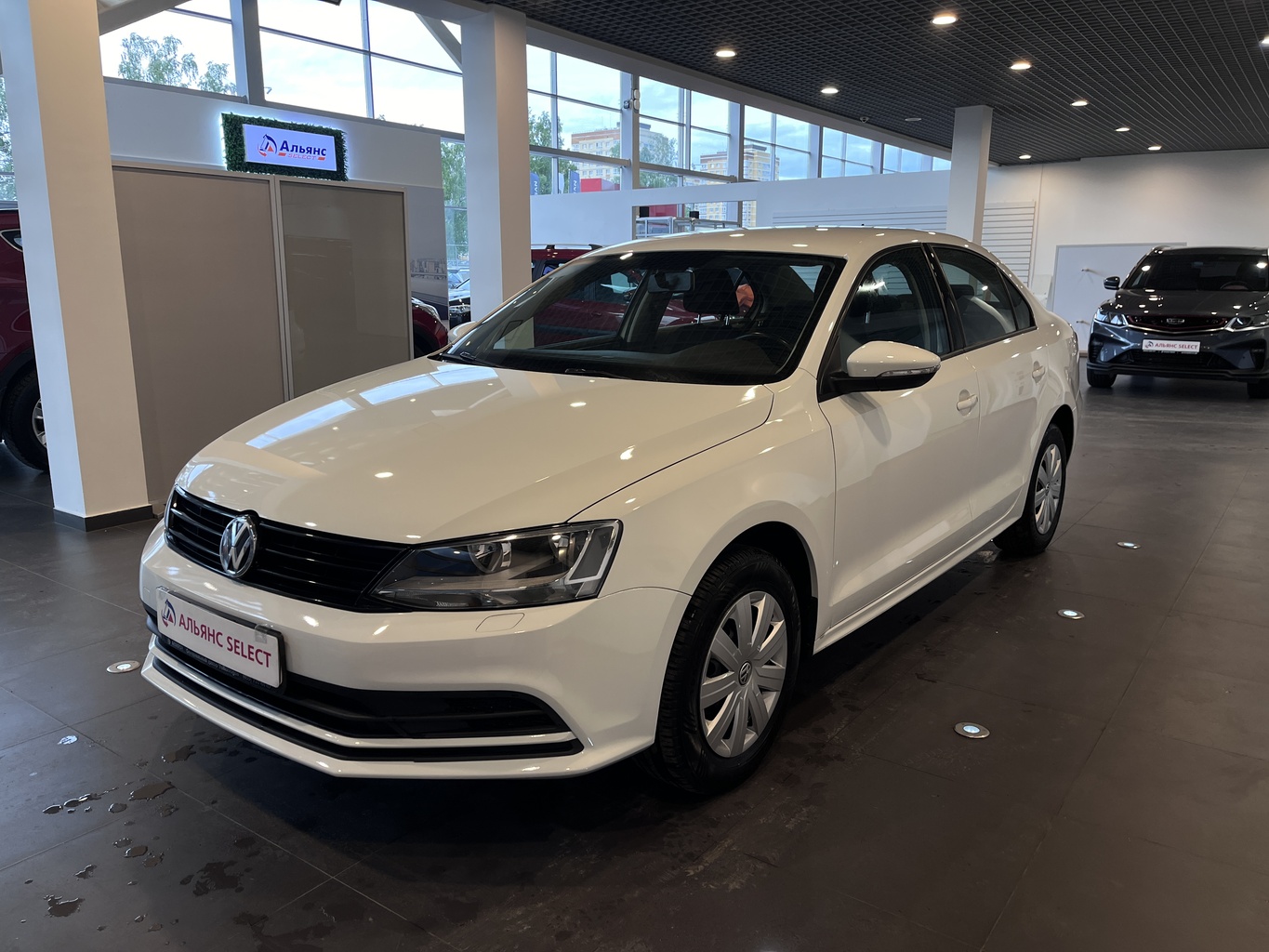 VOLKSWAGEN JETTA
