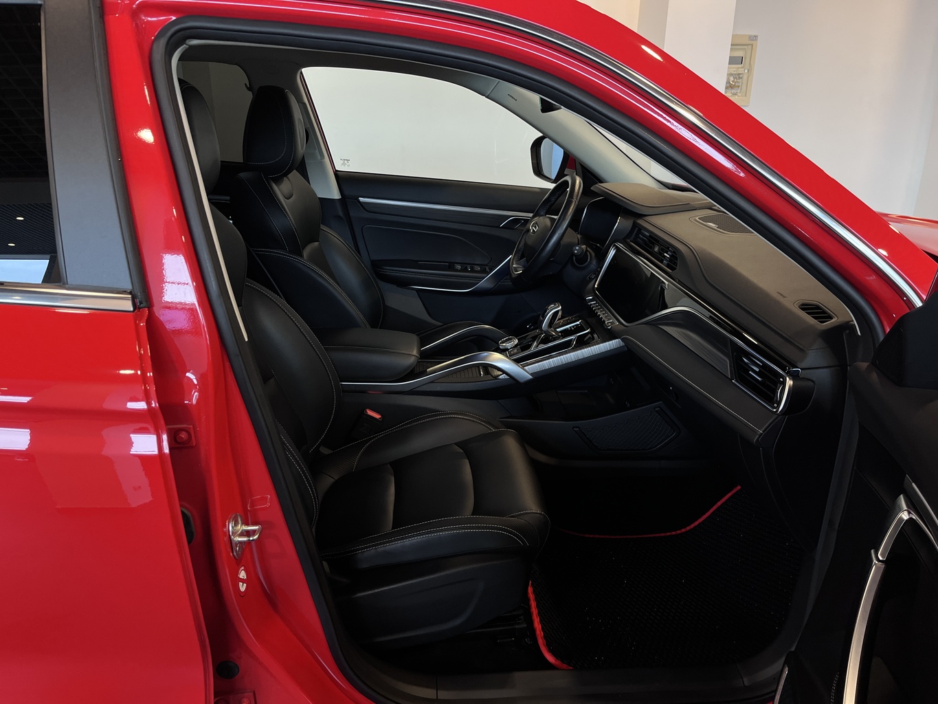 GEELY ATLAS PRO