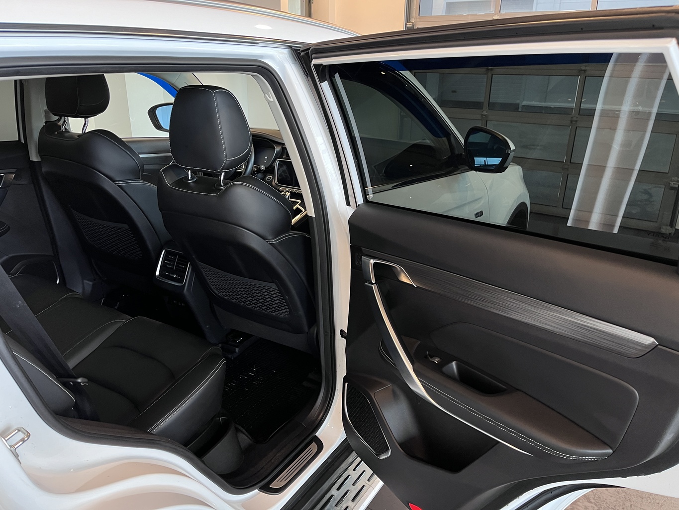 GEELY ATLAS PRO
