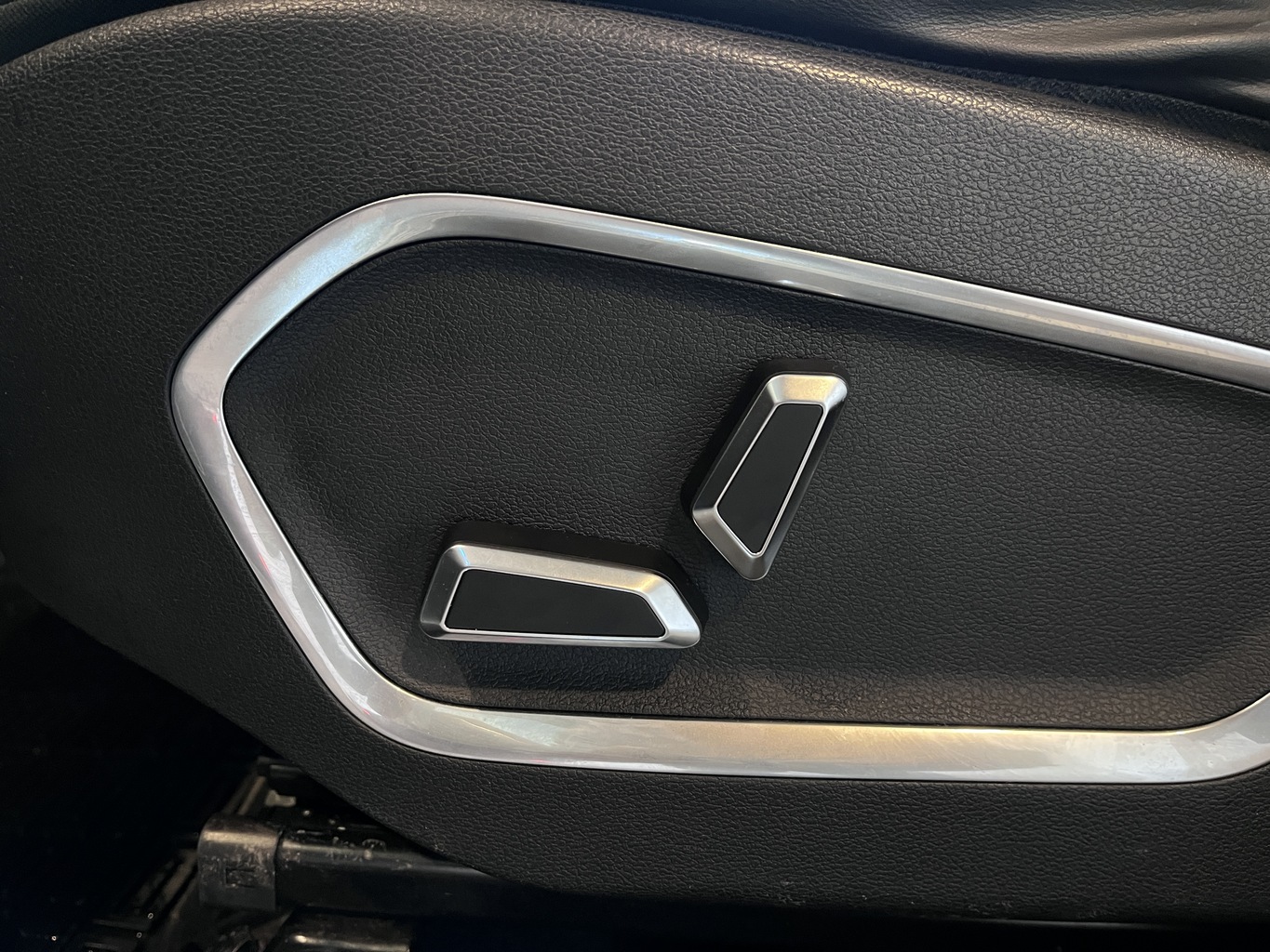 GEELY ATLAS PRO