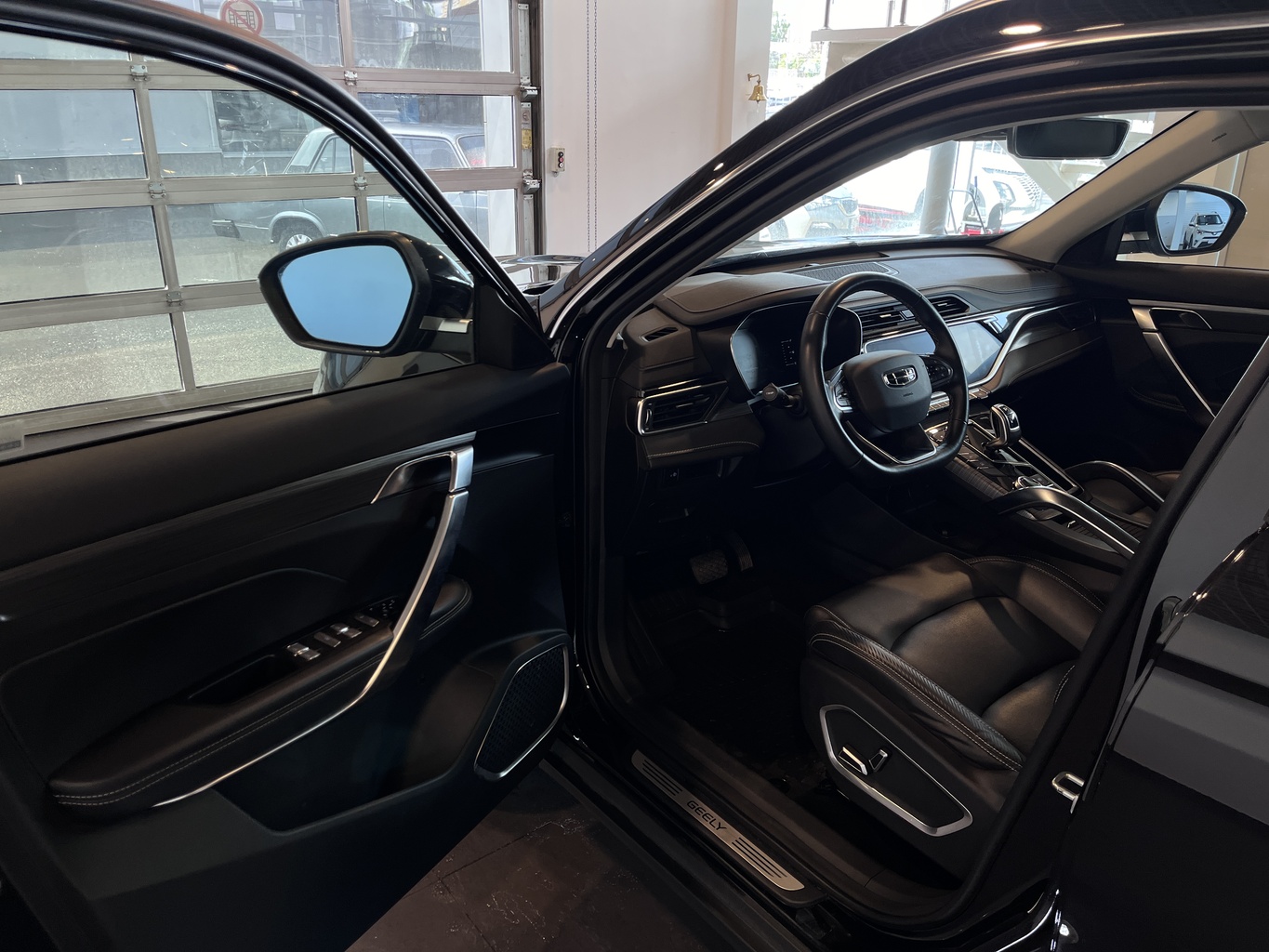 GEELY ATLAS PRO