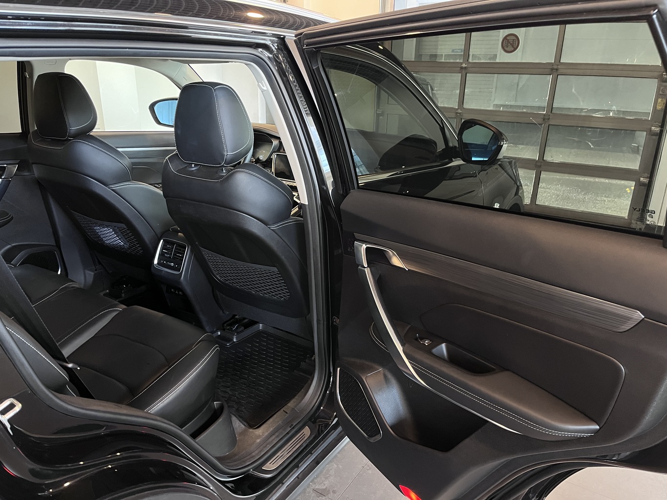 GEELY ATLAS PRO