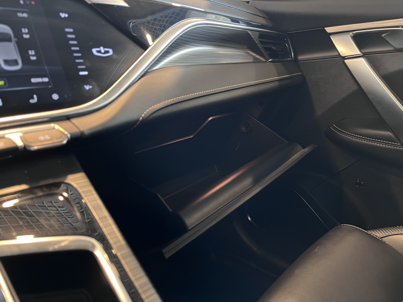 GEELY ATLAS PRO