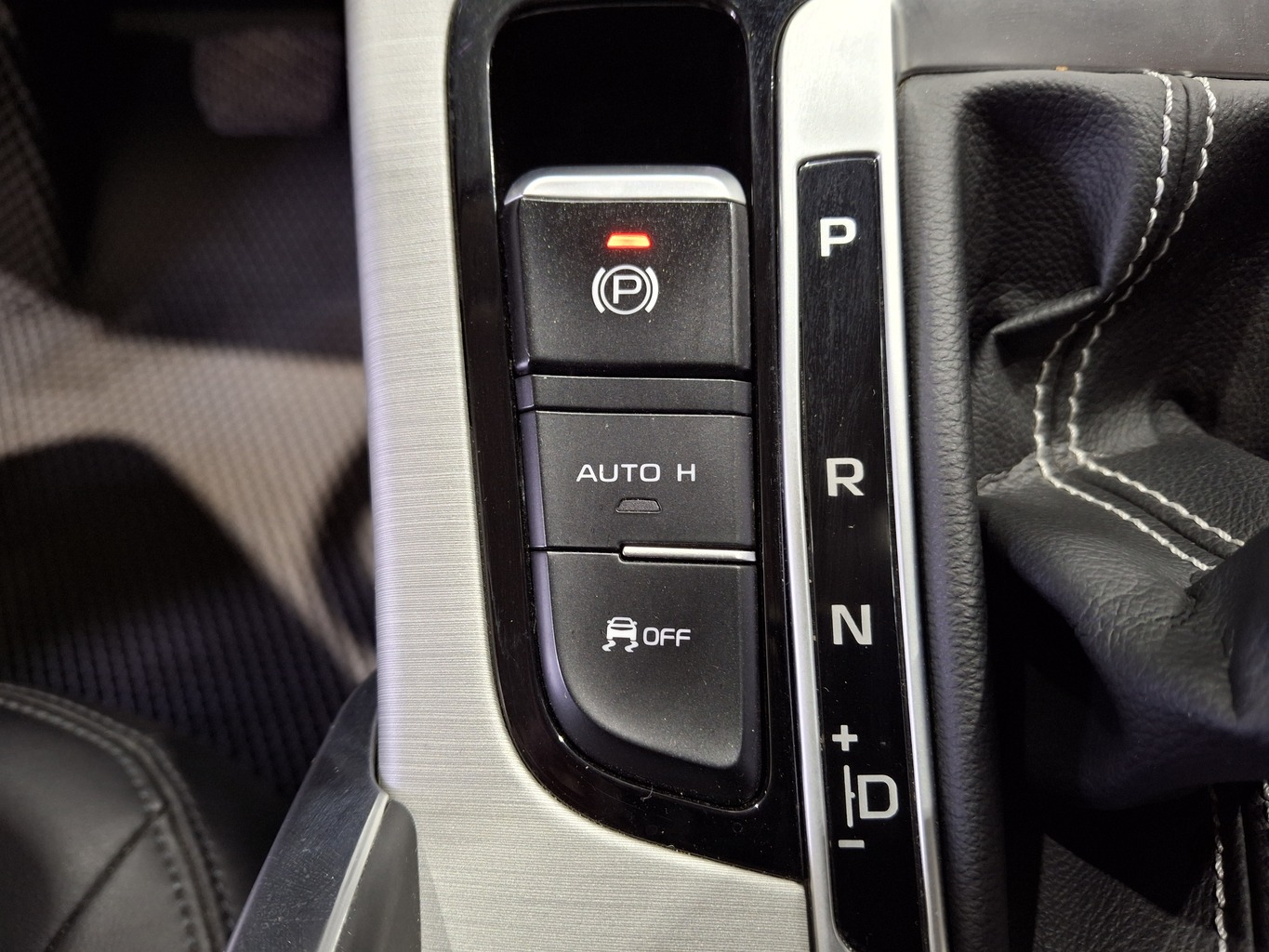 GEELY ATLAS (NL-3)