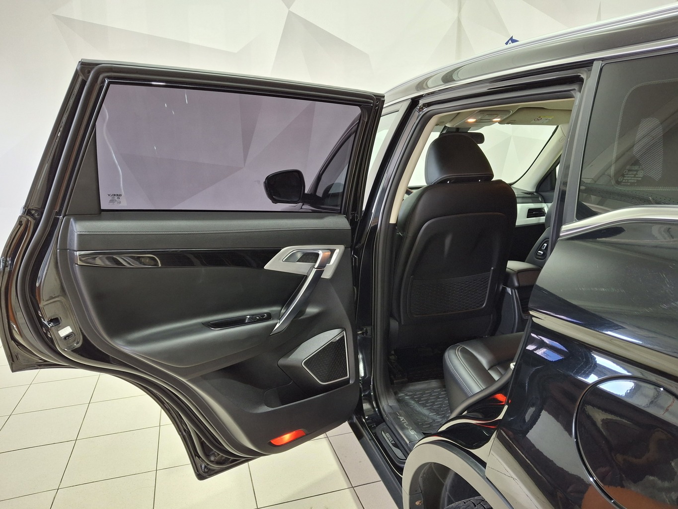 GEELY ATLAS (NL-3)