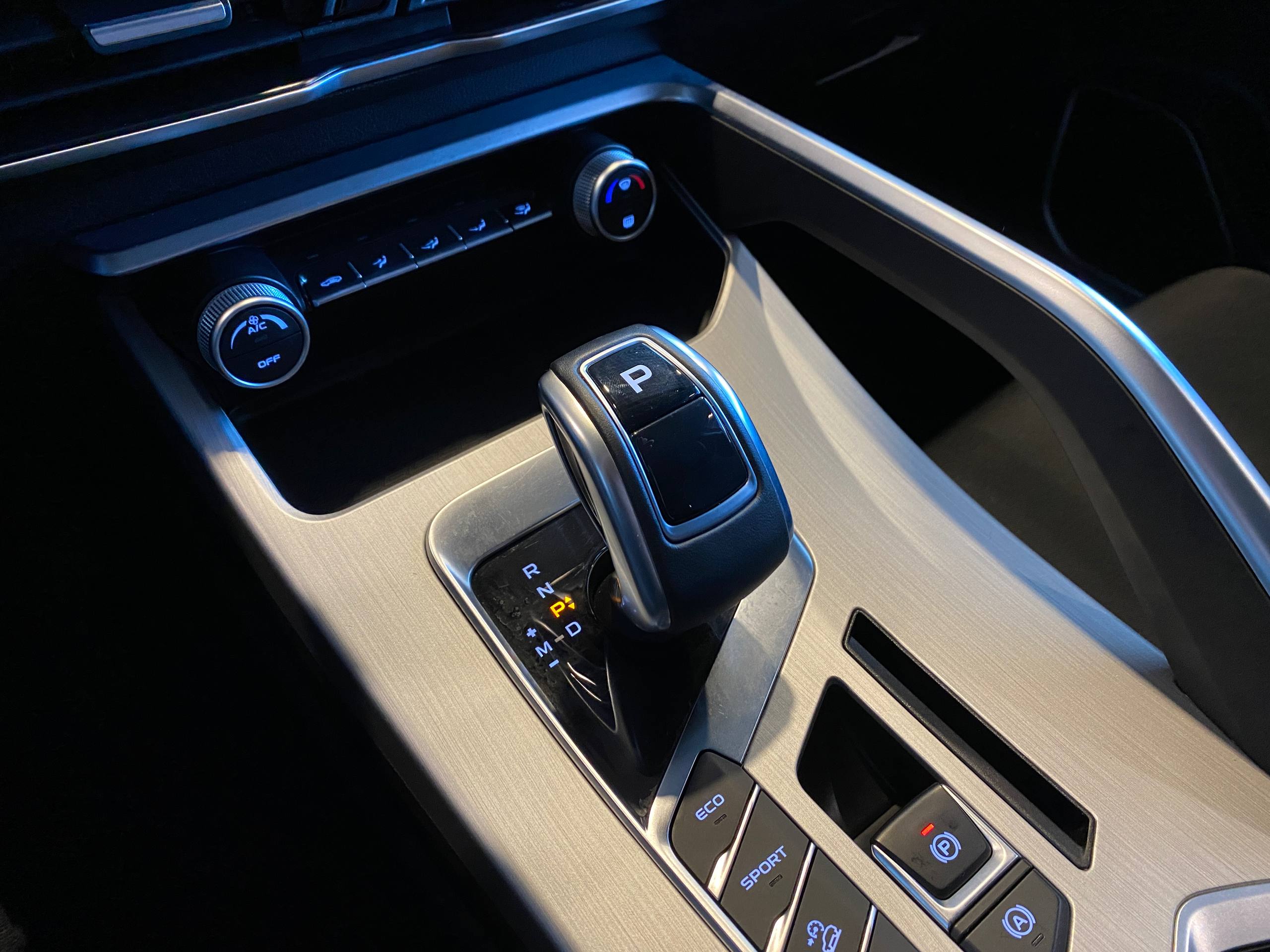 GEELY COOLRAY (SX11 A3)