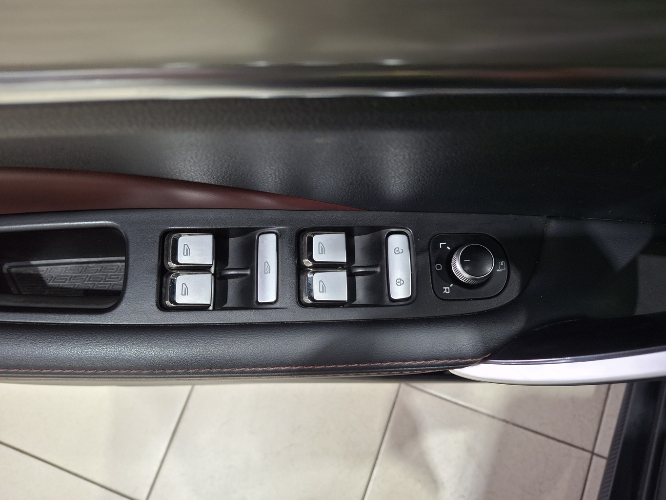 GEELY COOLRAY (SX11 A3)