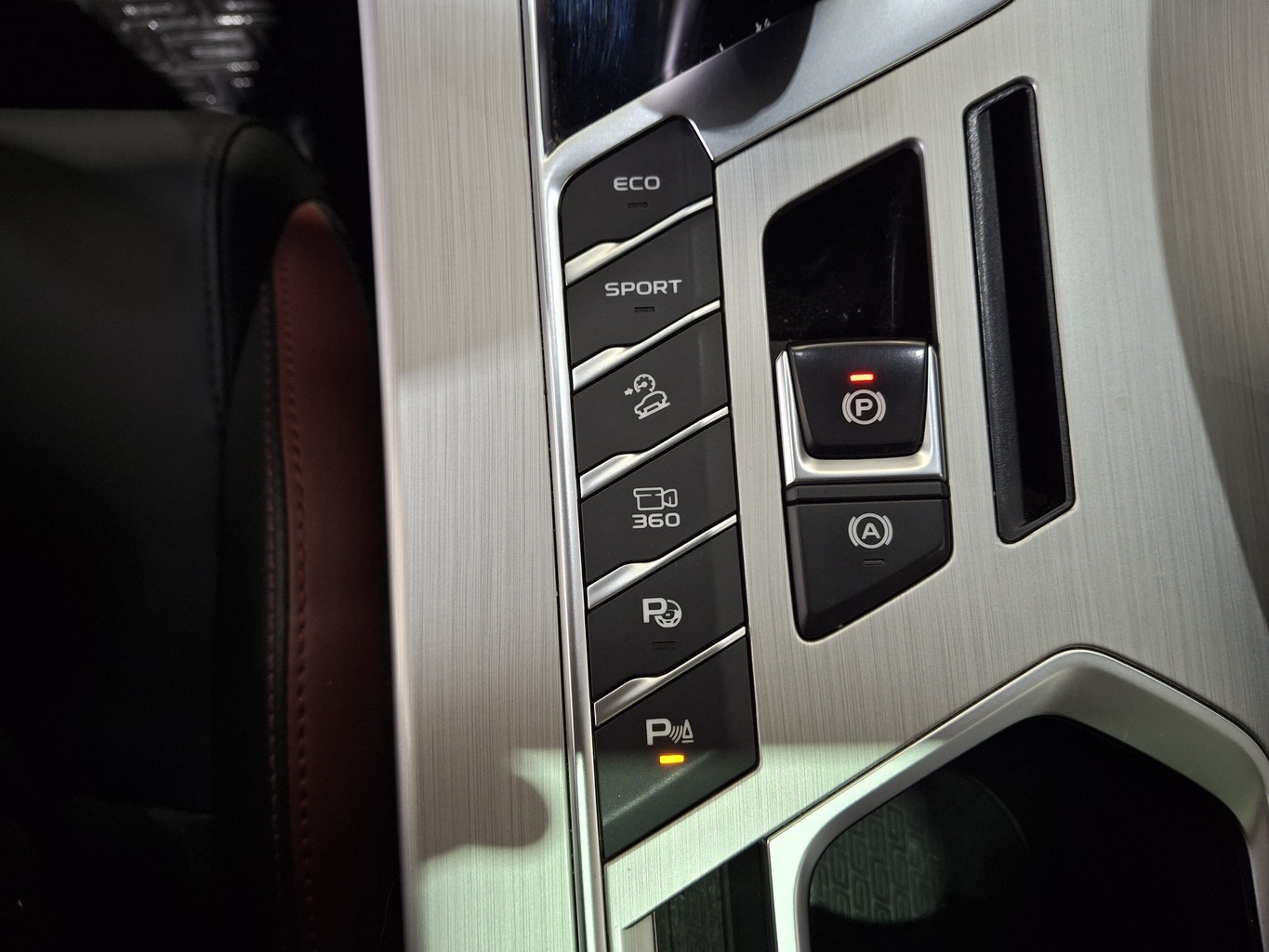 GEELY COOLRAY (SX11 A3)