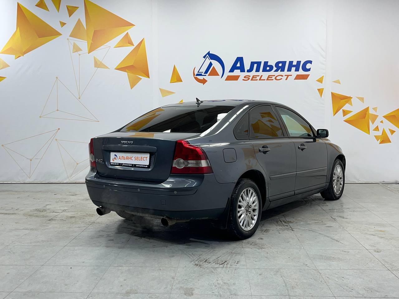 VOLVO S40