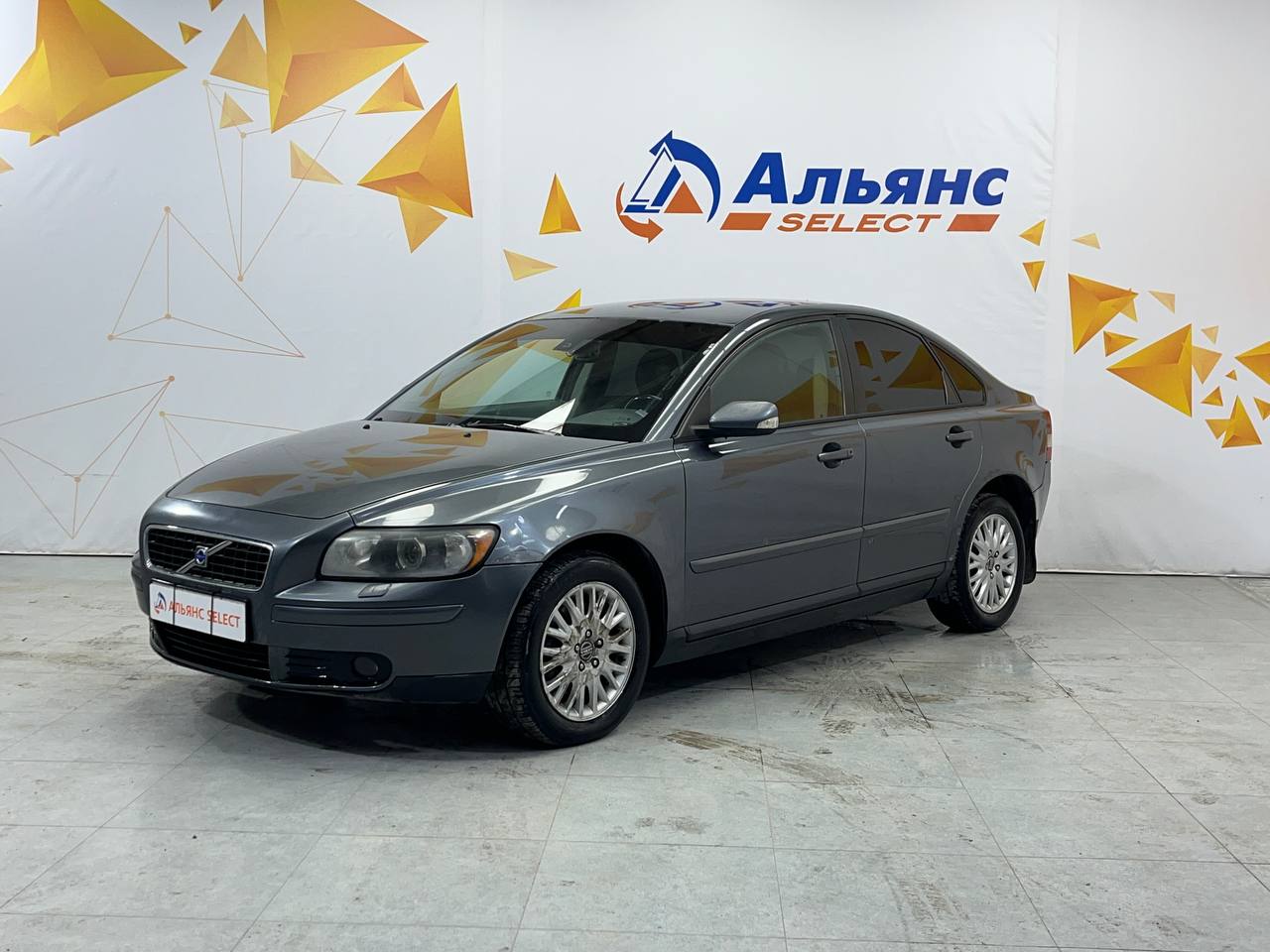 VOLVO S40