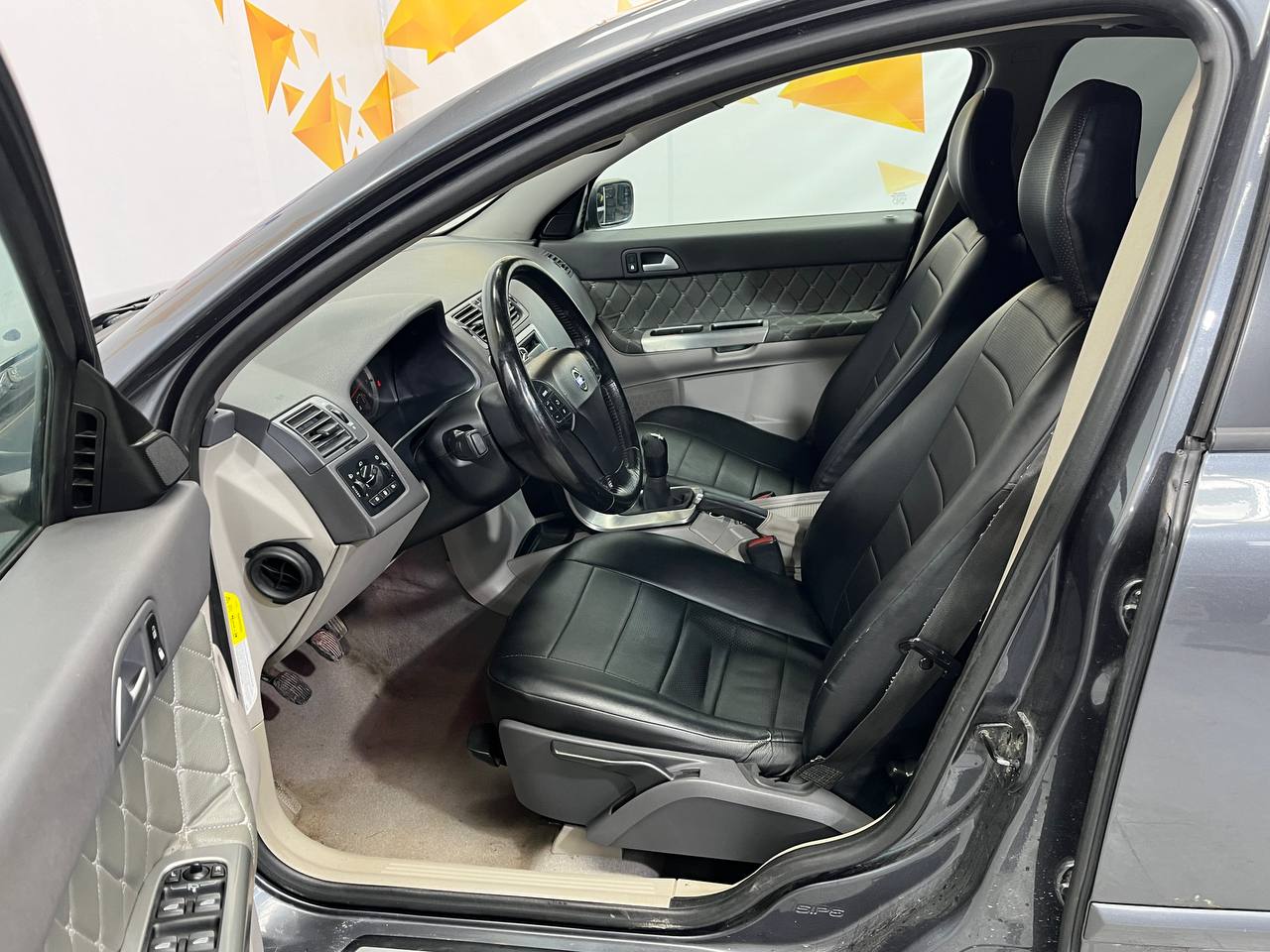 VOLVO S40