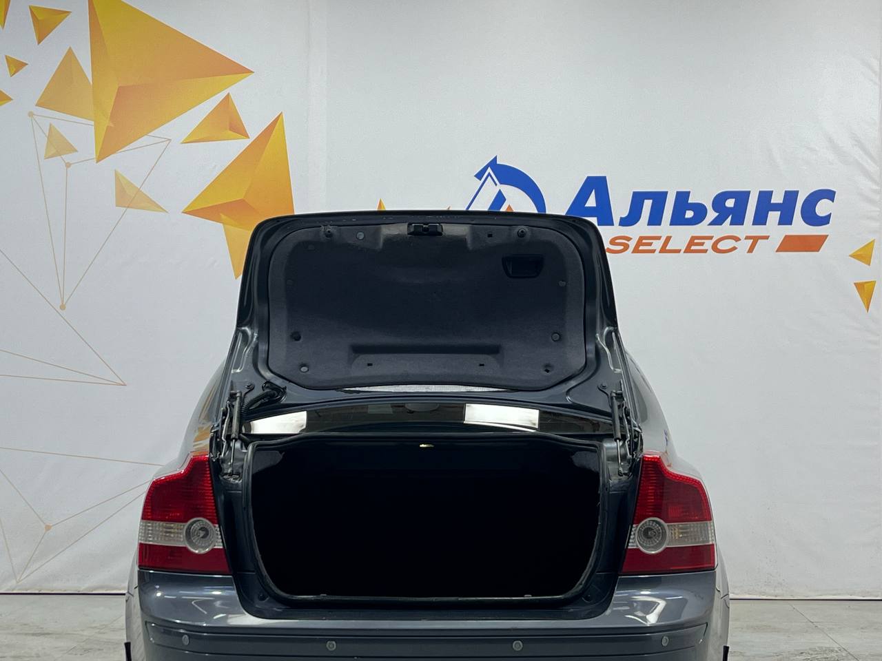 VOLVO S40