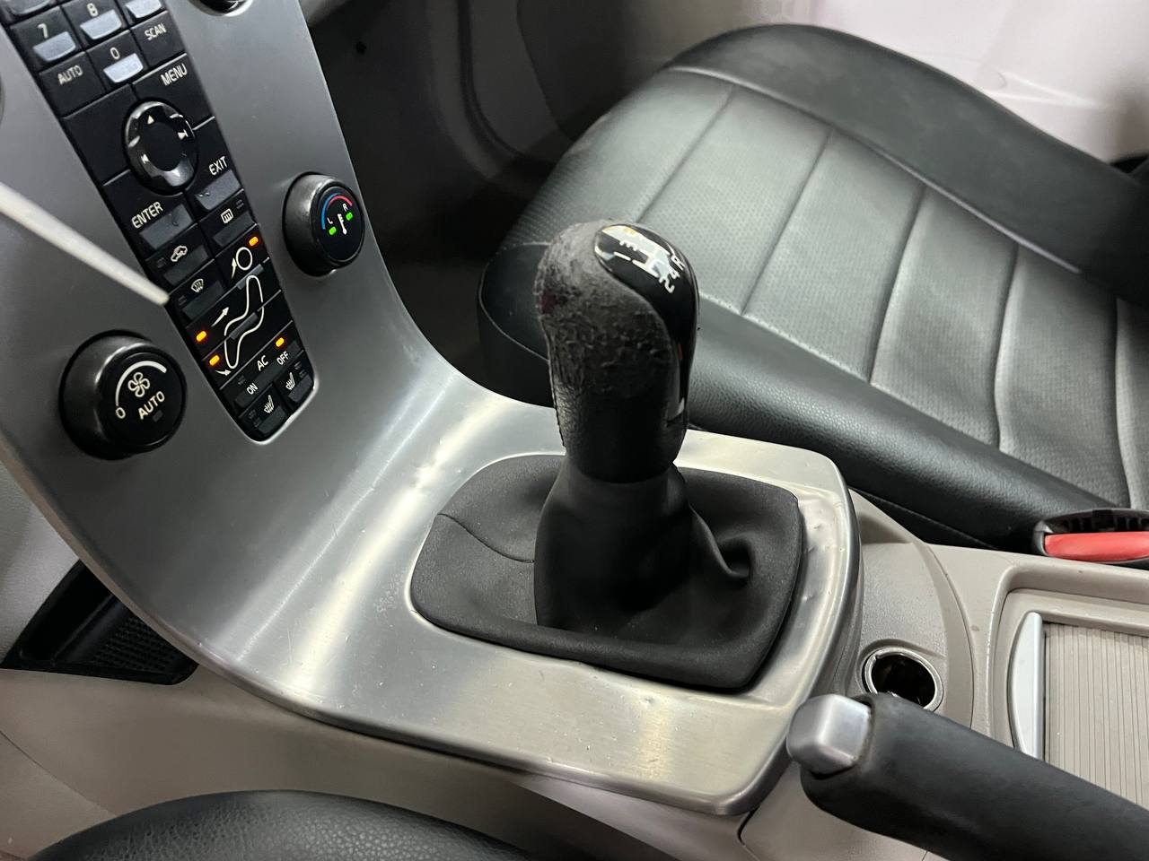 VOLVO S40