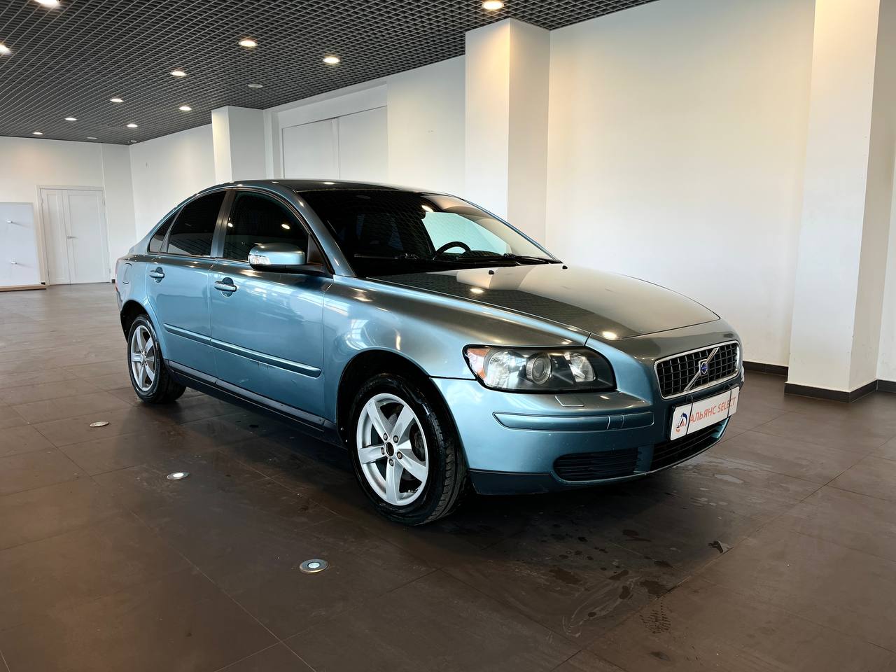 VOLVO S40