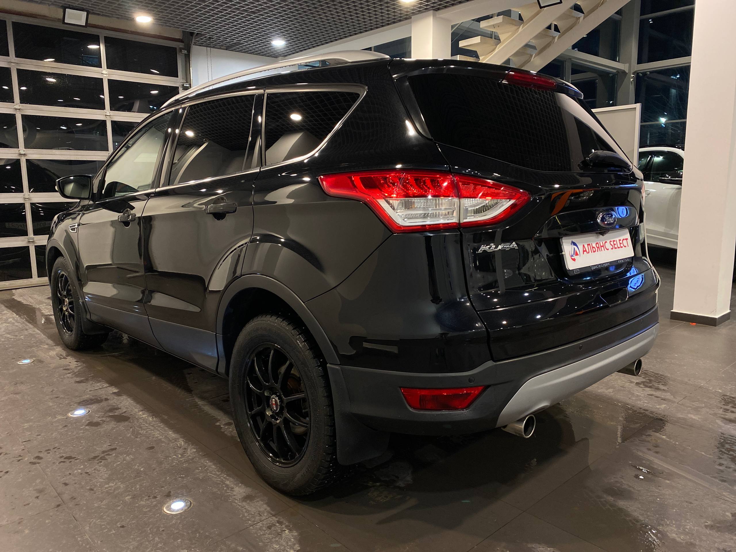 FORD KUGA