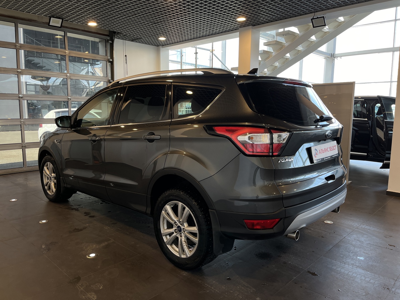 FORD KUGA