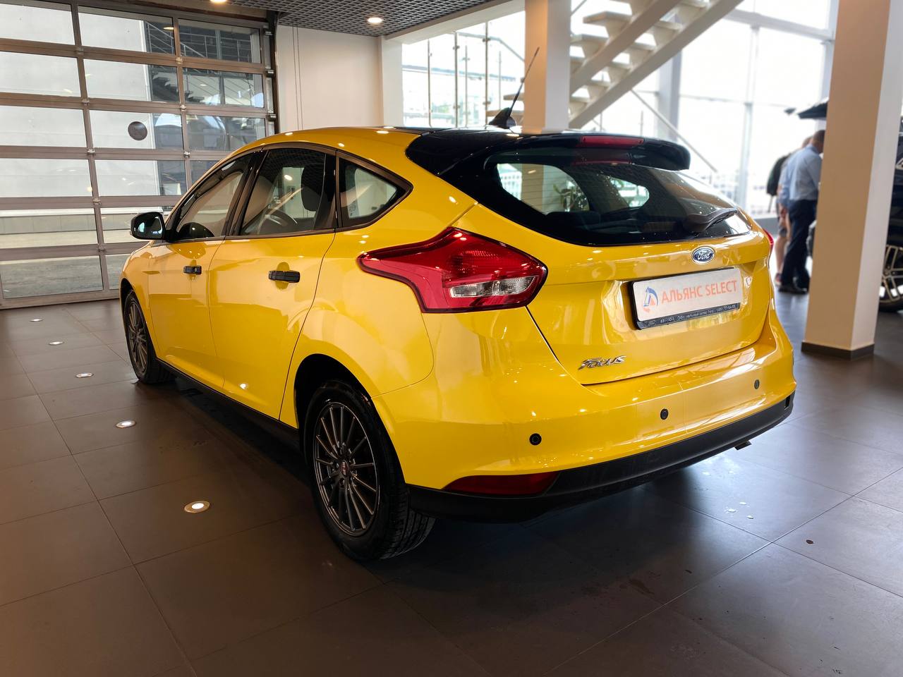 FORD FOCUS