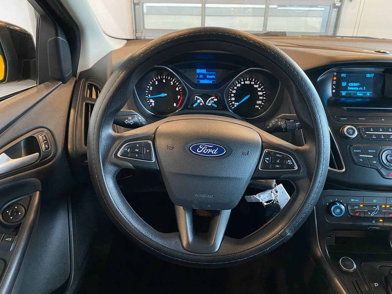 FORD FOCUS