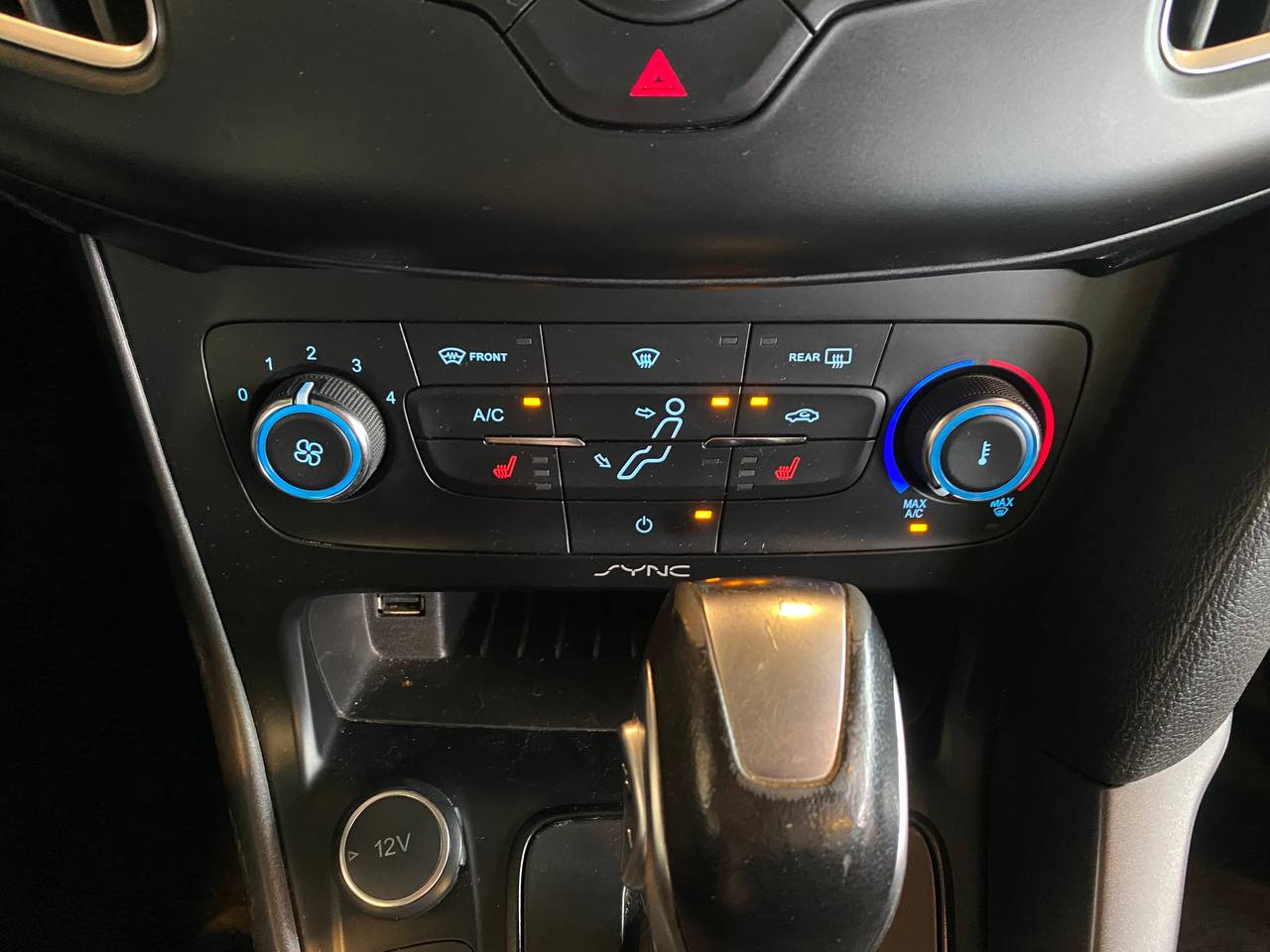 FORD FOCUS
