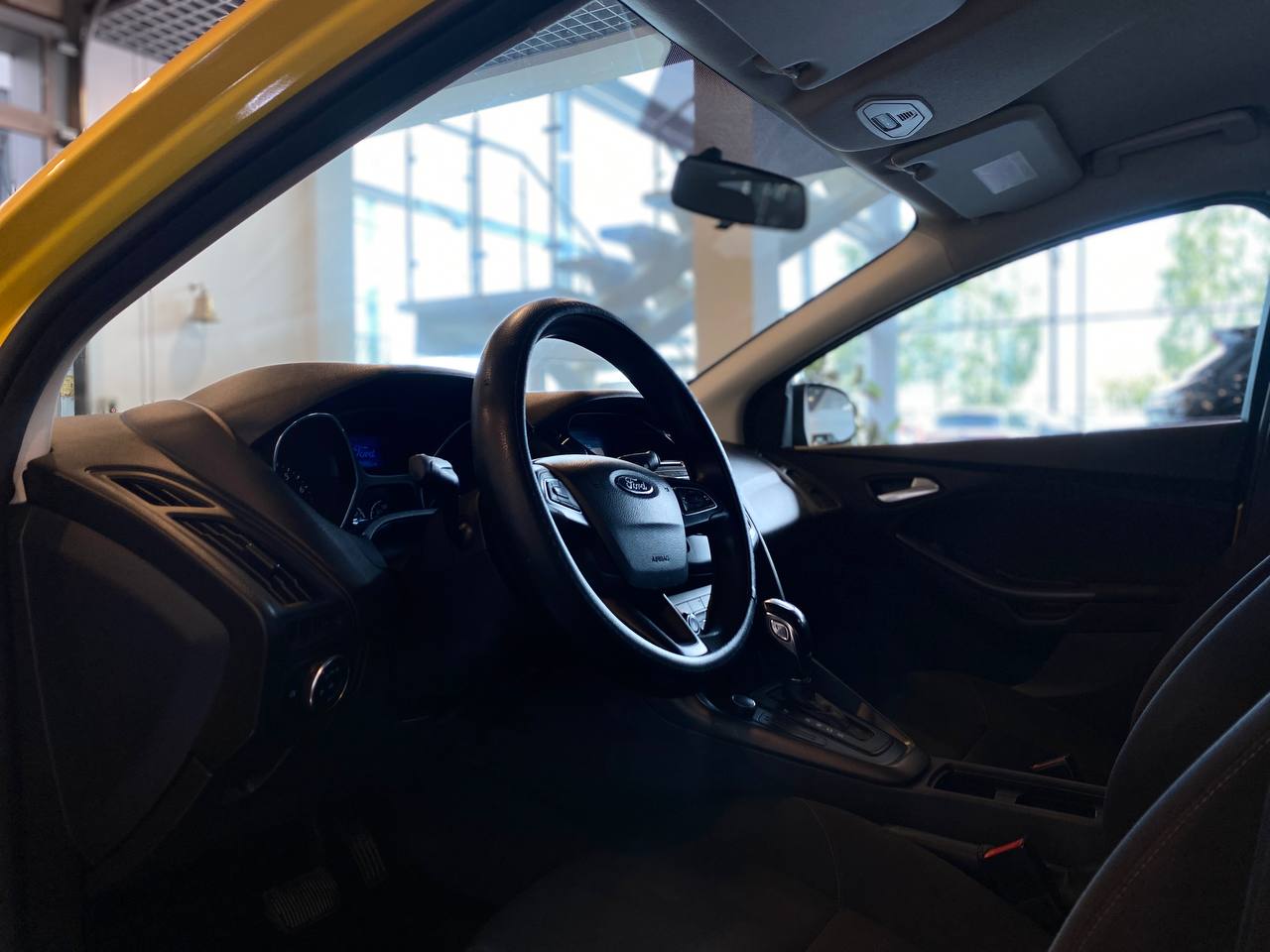 FORD FOCUS