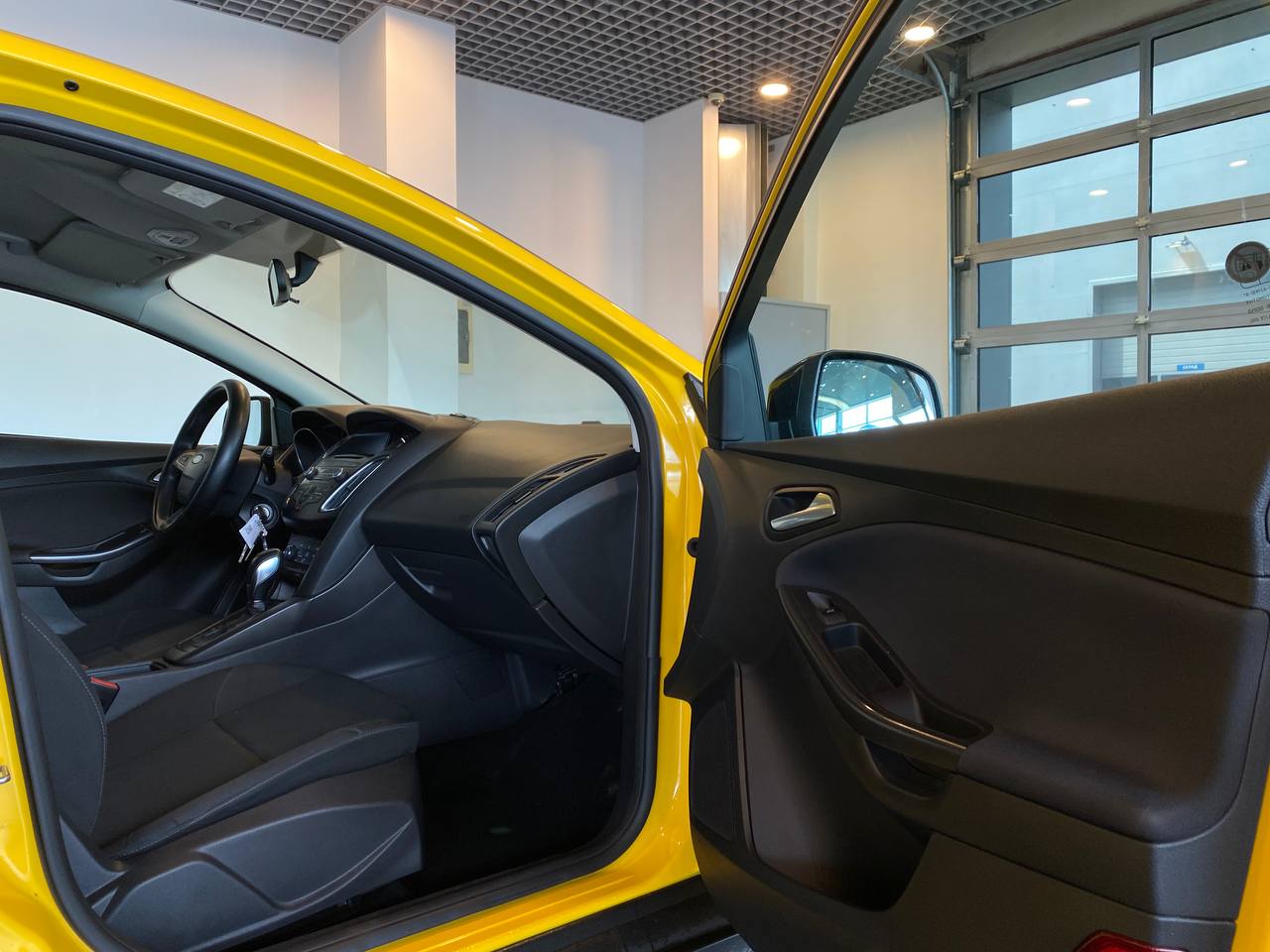 FORD FOCUS