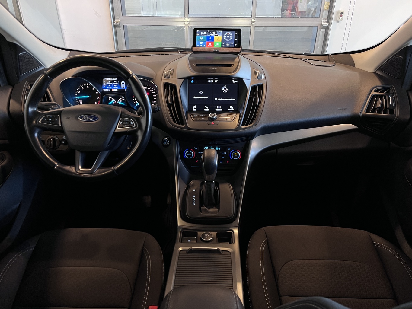 FORD KUGA