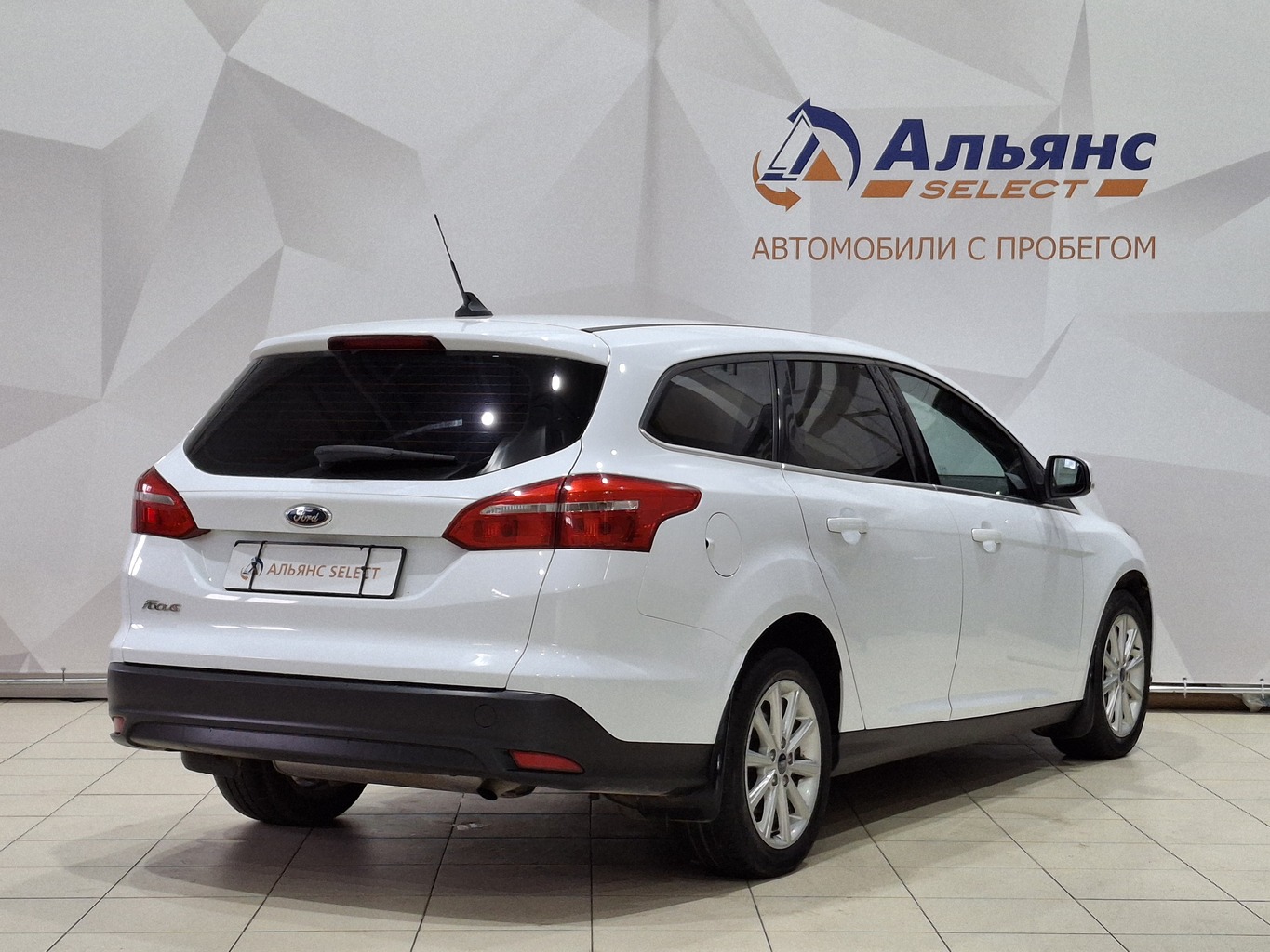 FORD FOCUS