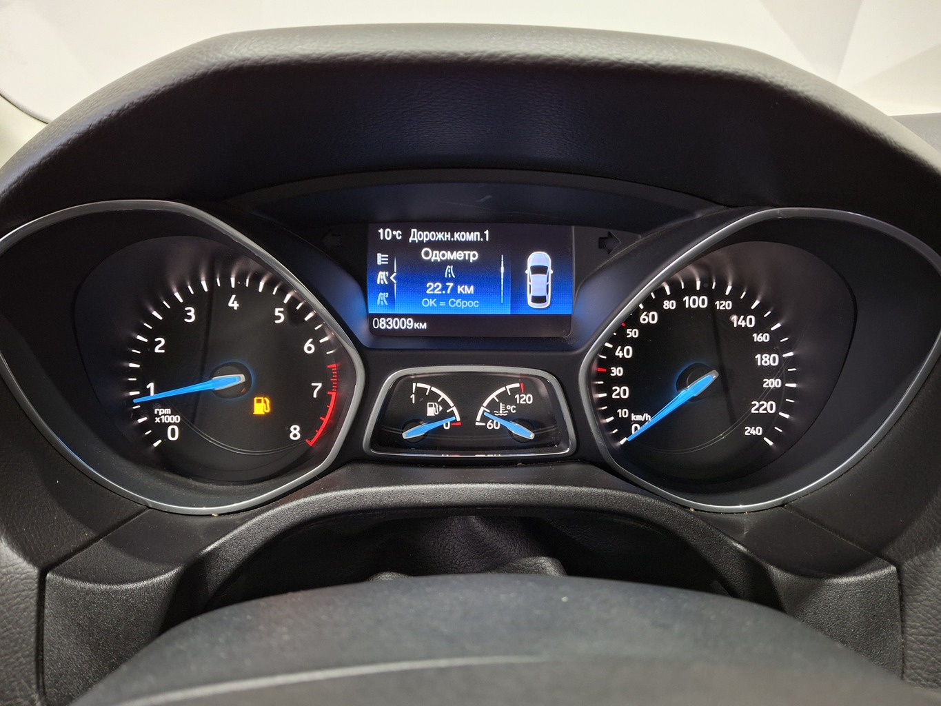 FORD FOCUS