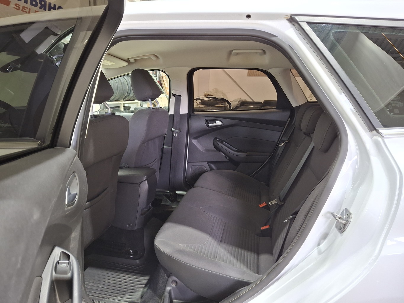 FORD FOCUS