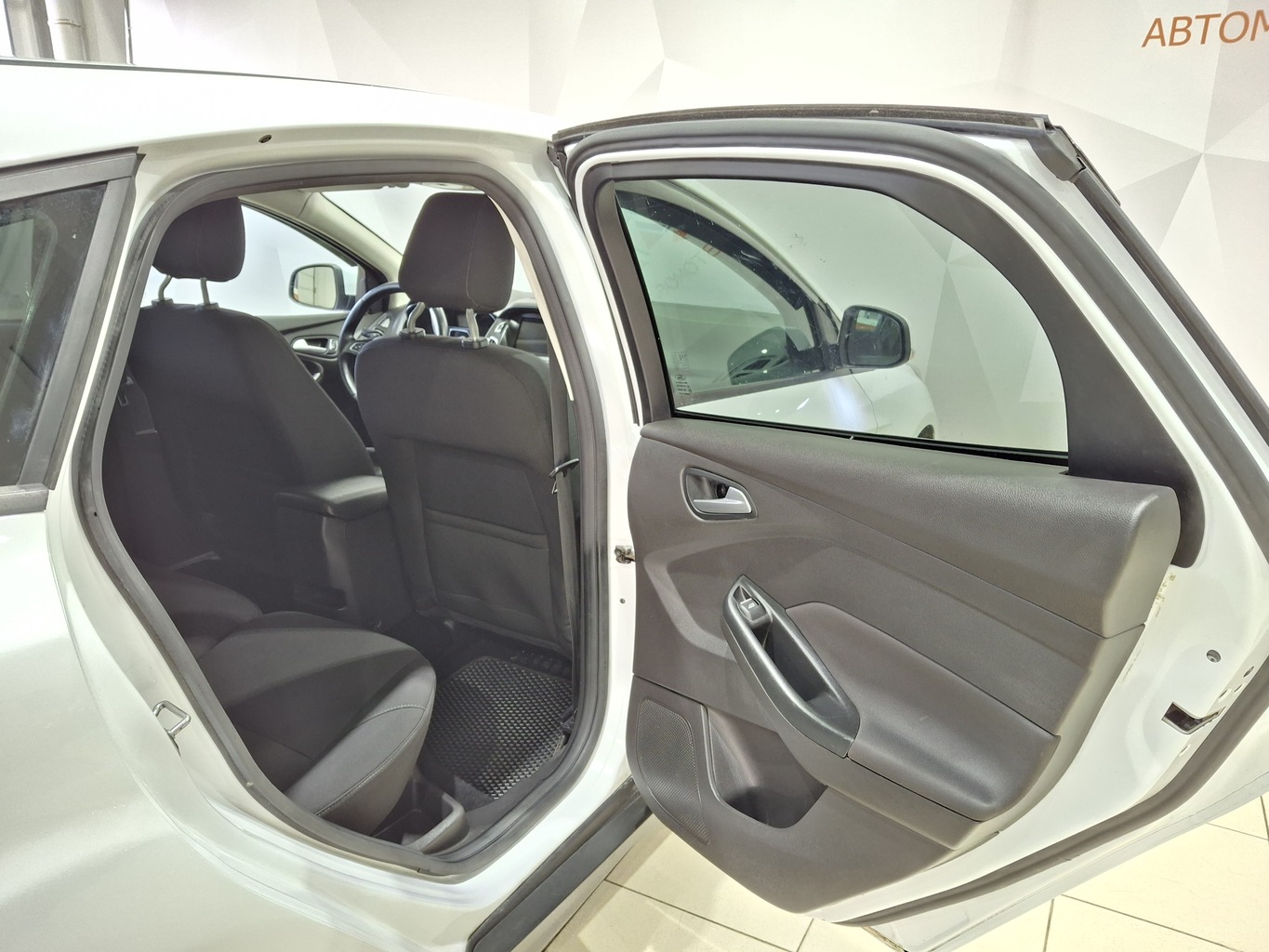 FORD FOCUS