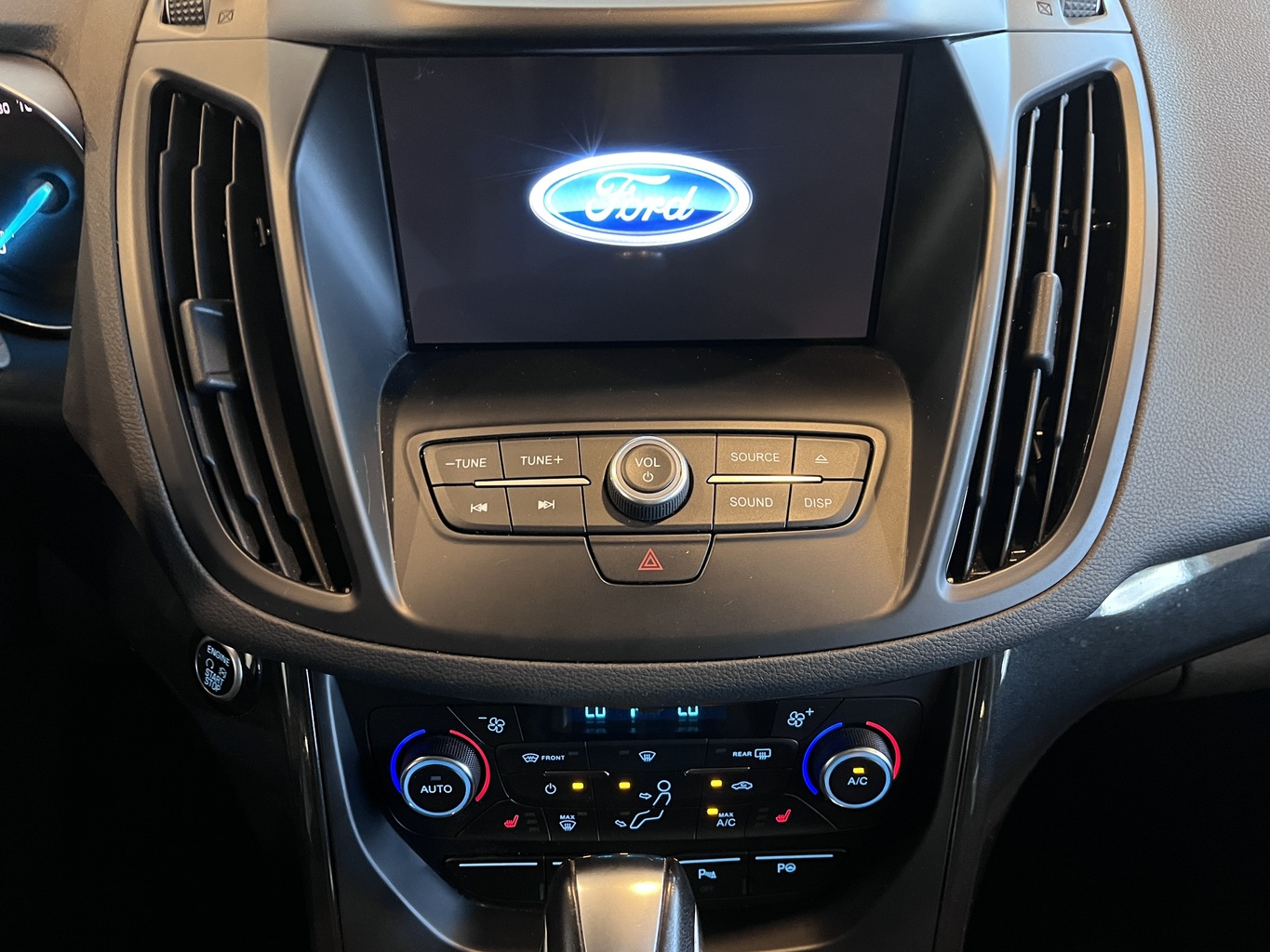 FORD KUGA