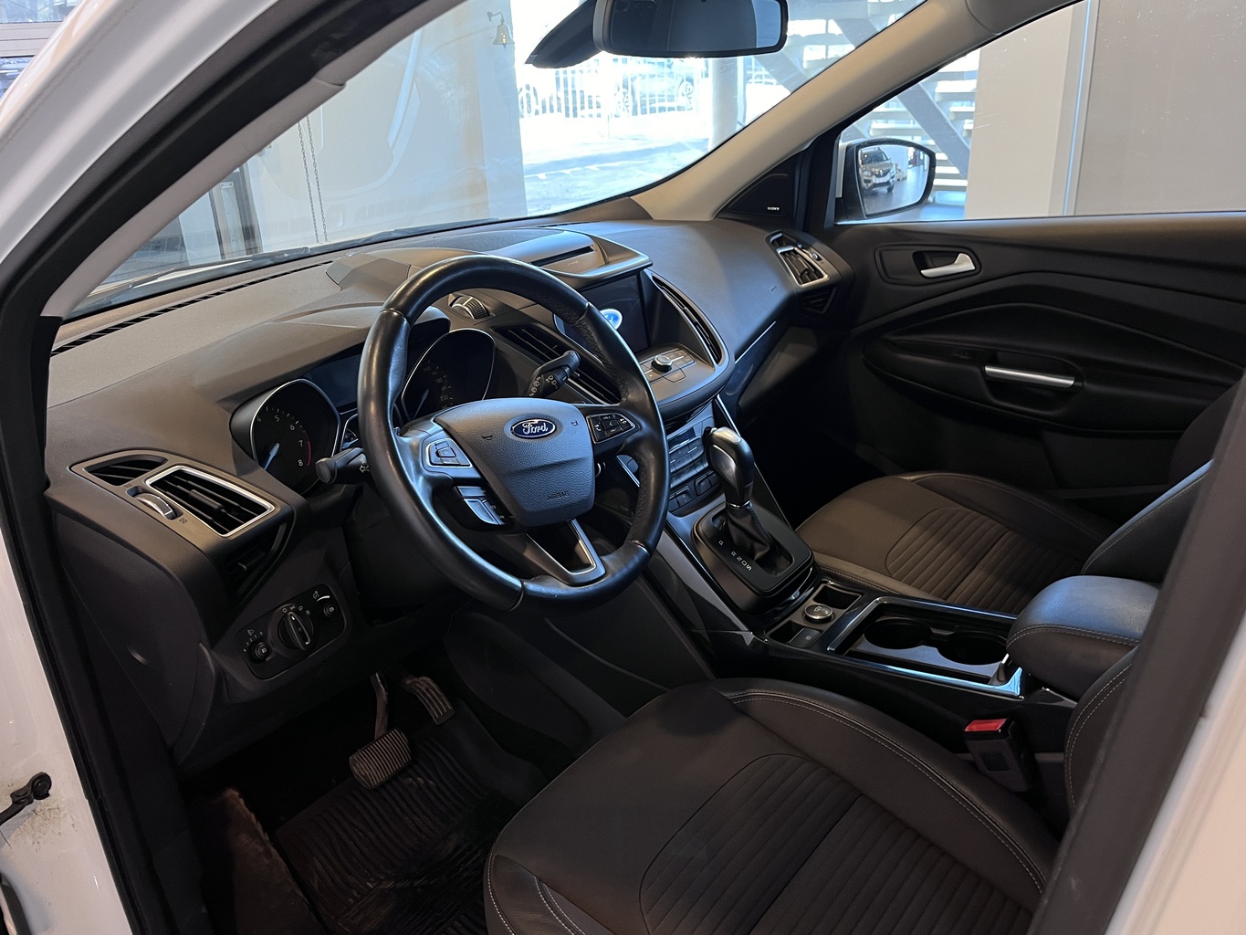 FORD KUGA