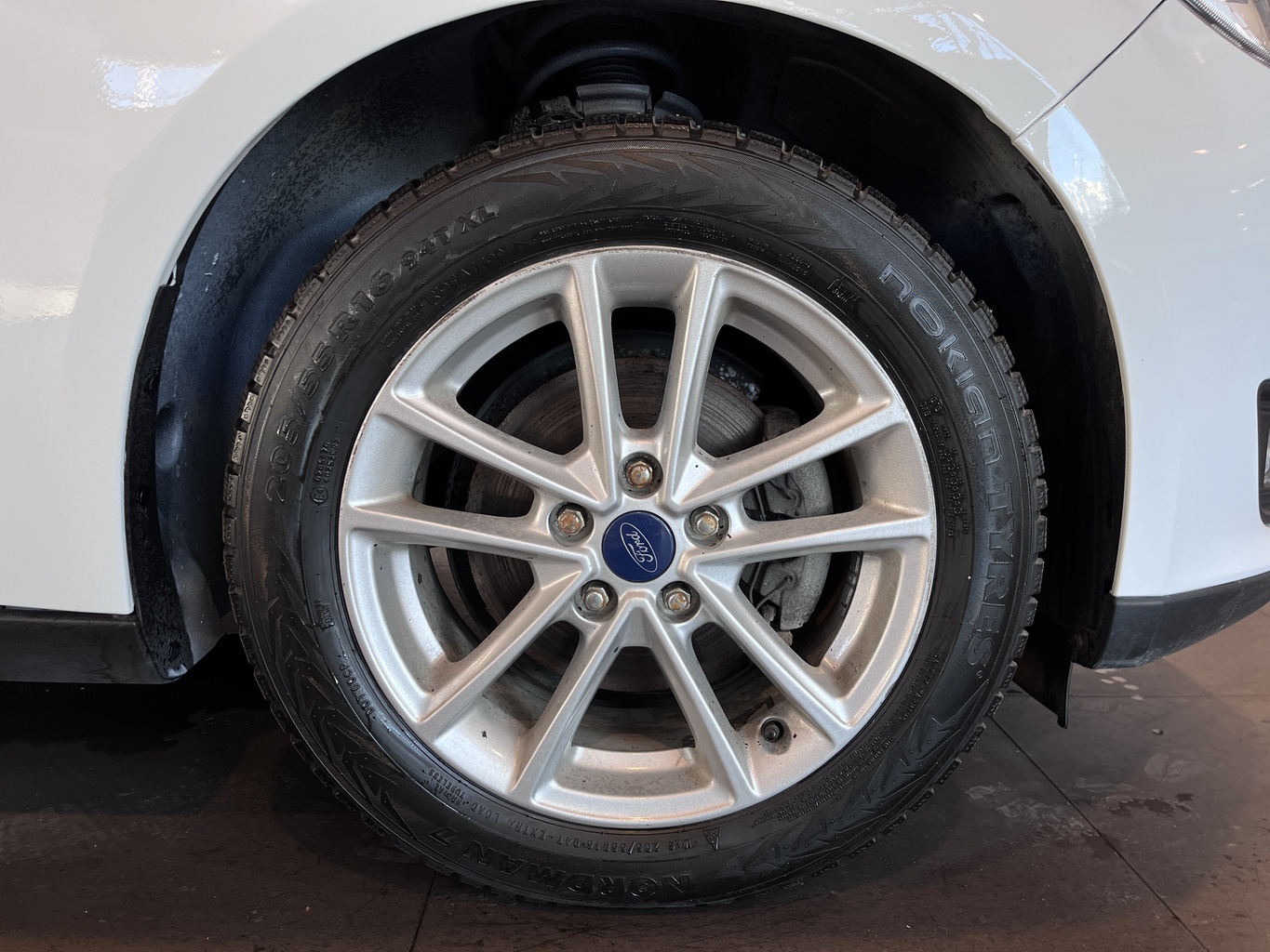 FORD FOCUS