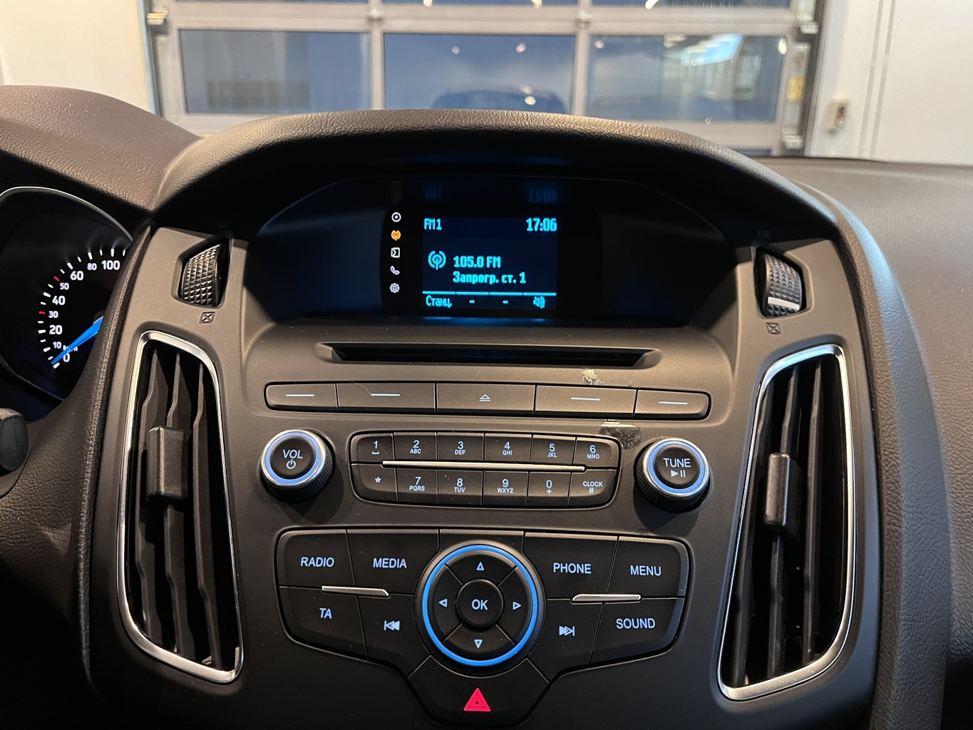 FORD FOCUS