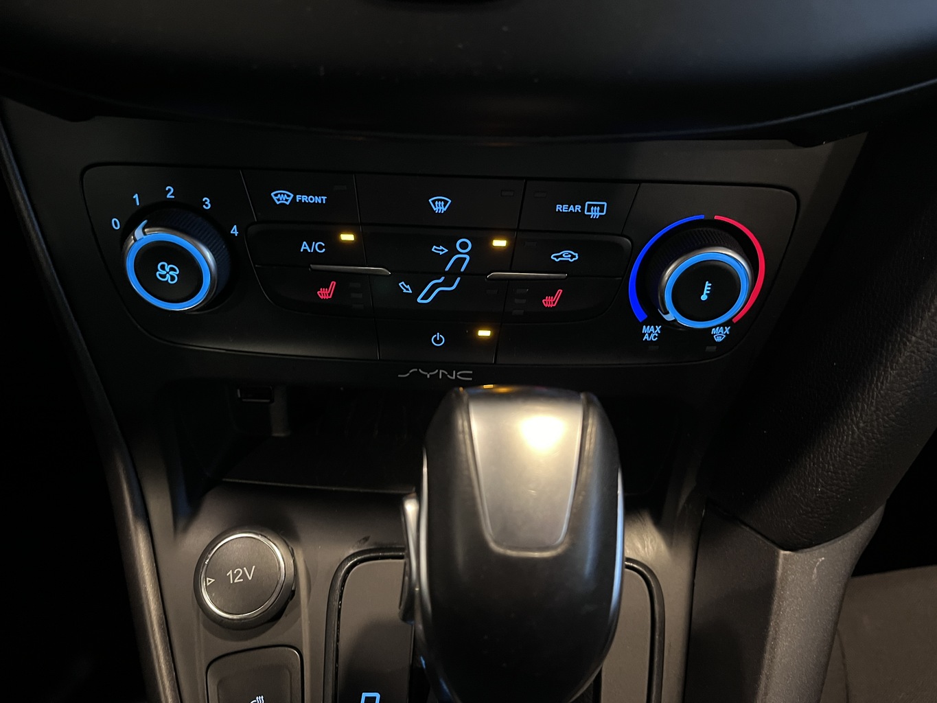 FORD FOCUS
