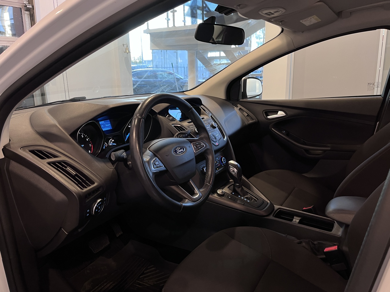 FORD FOCUS