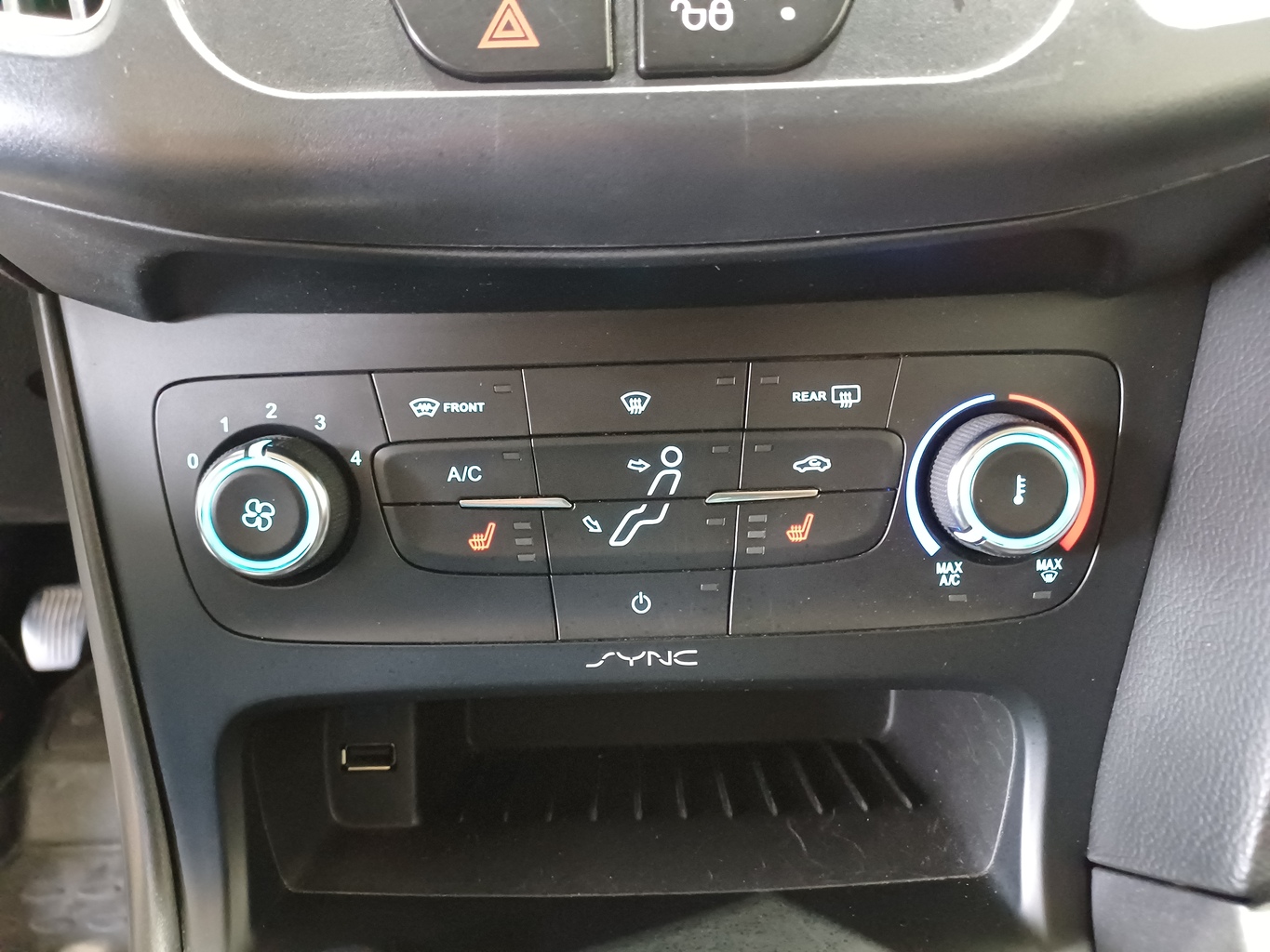 FORD FOCUS