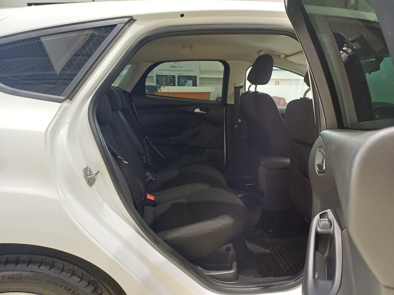 FORD FOCUS