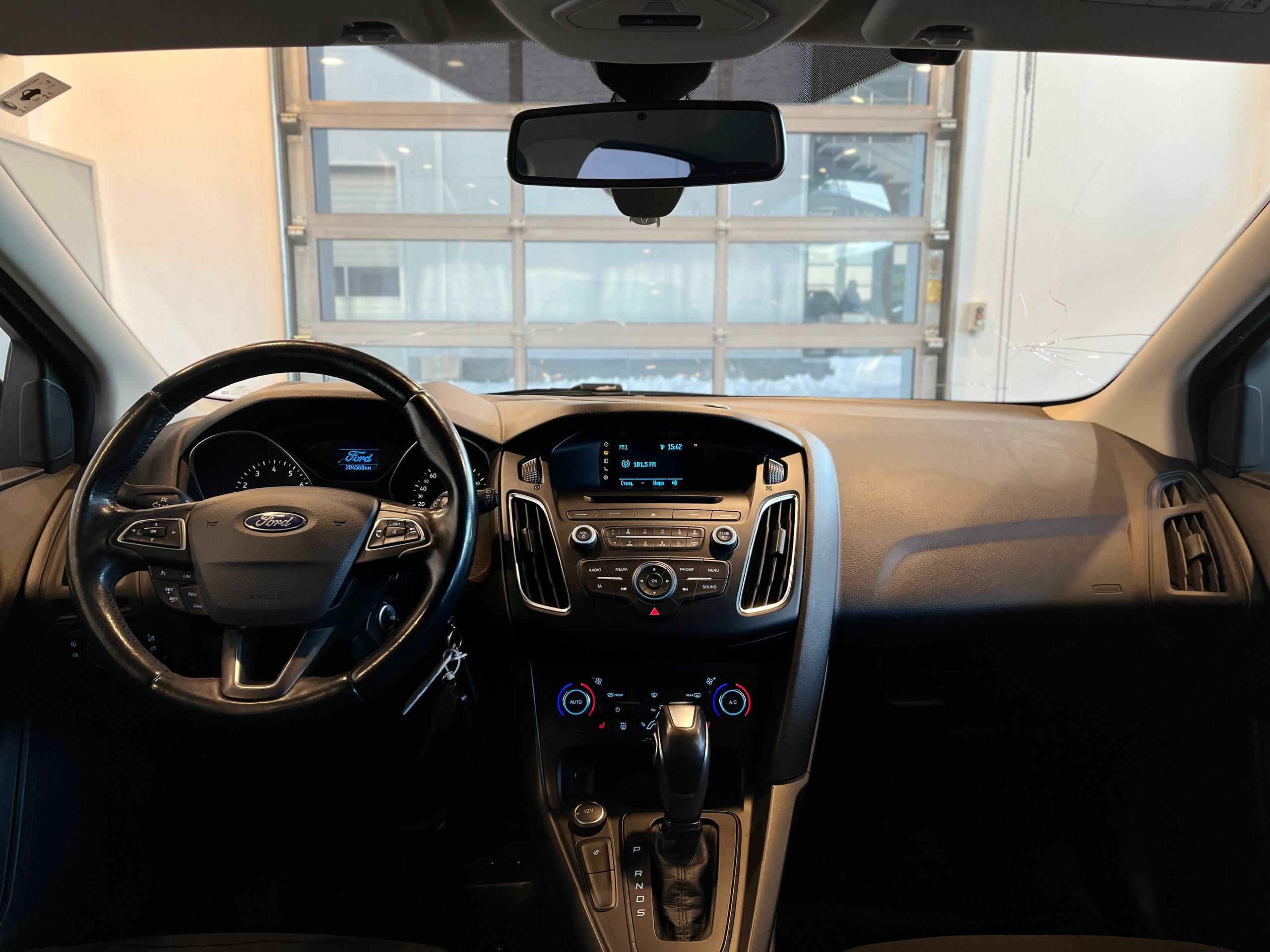 FORD FOCUS