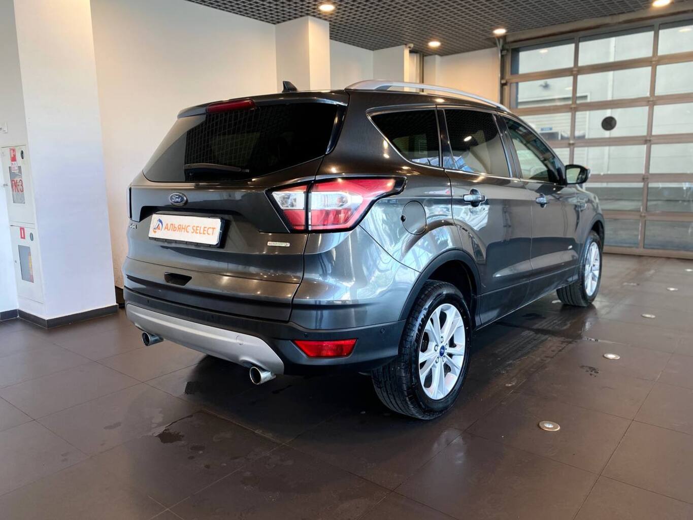 FORD KUGA