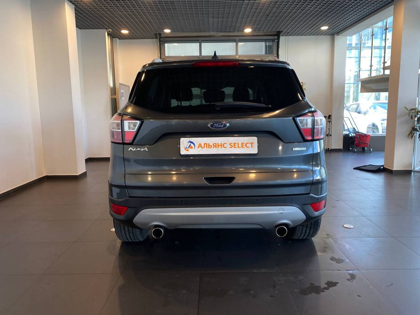 FORD KUGA