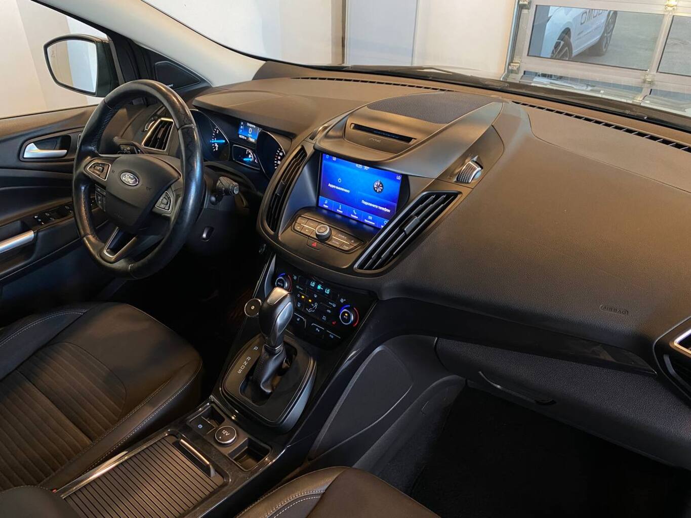 FORD KUGA