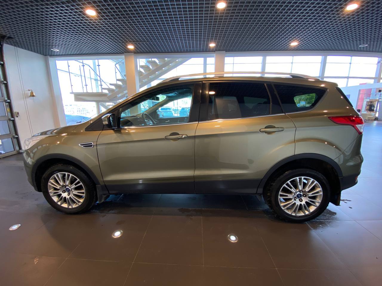 FORD KUGA