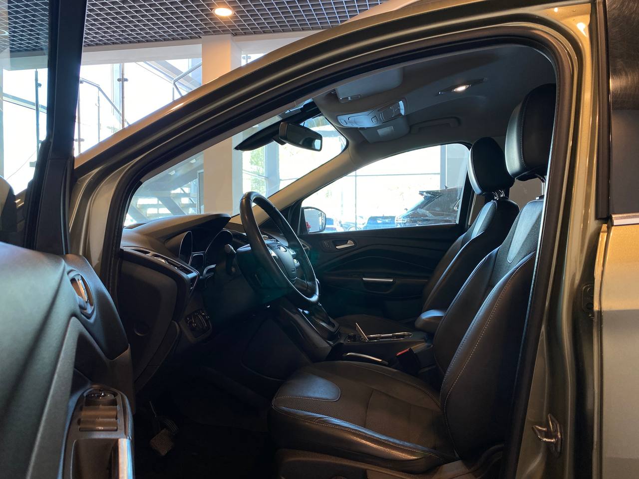FORD KUGA