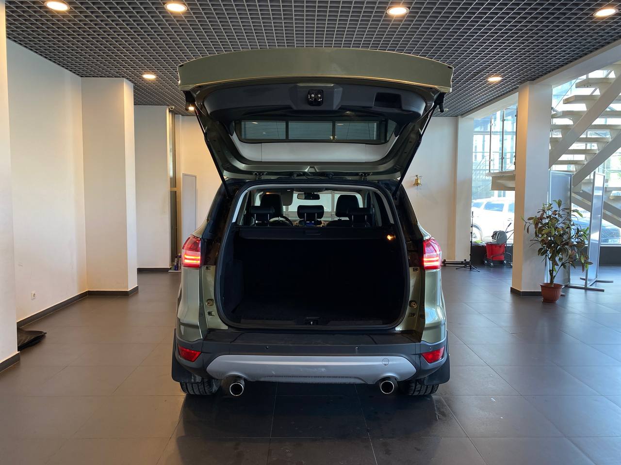 FORD KUGA