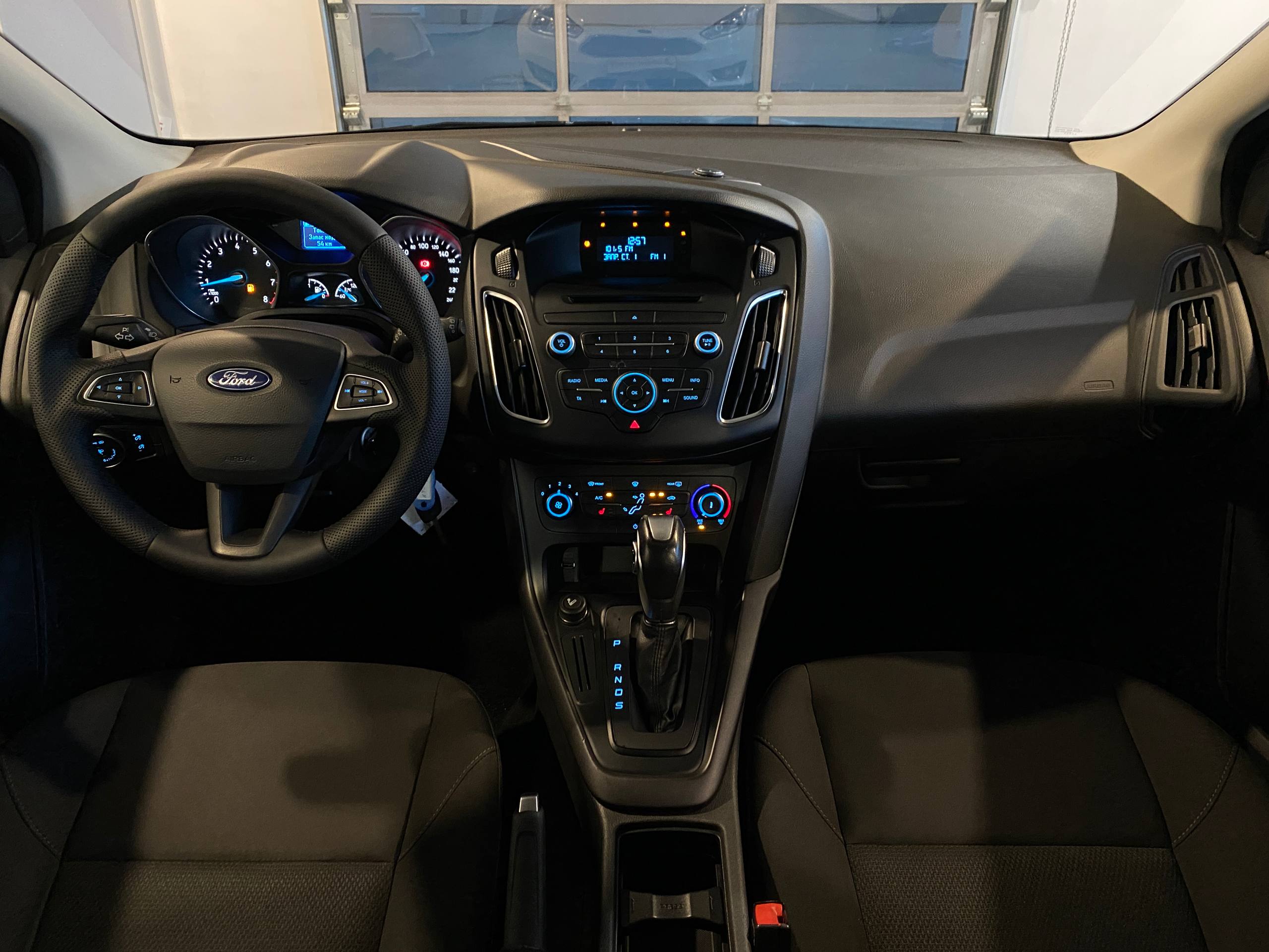 FORD FOCUS