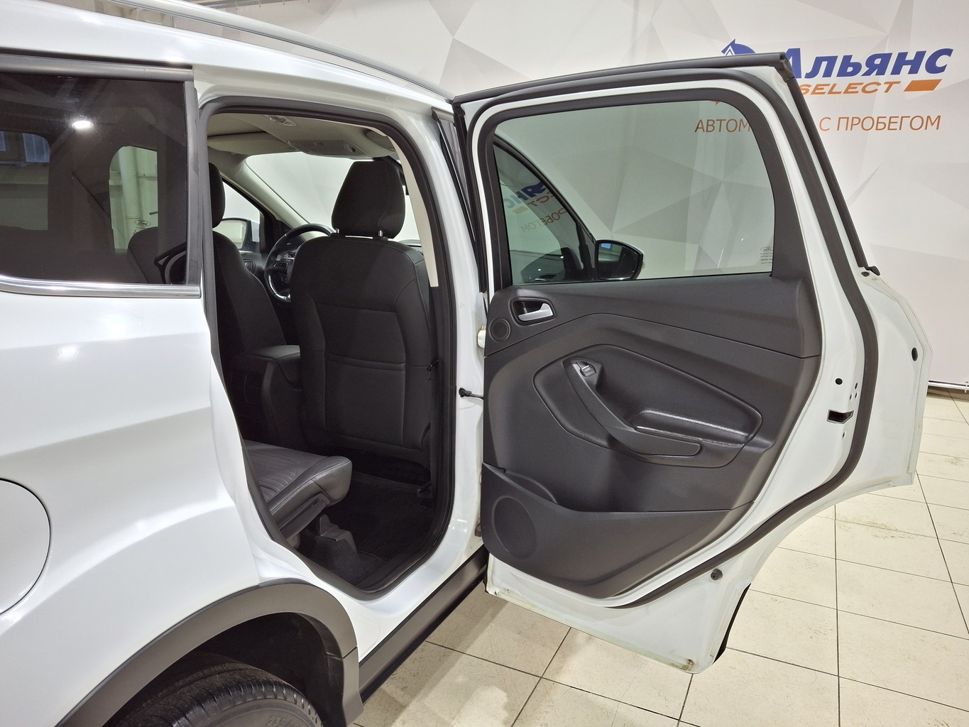 FORD KUGA